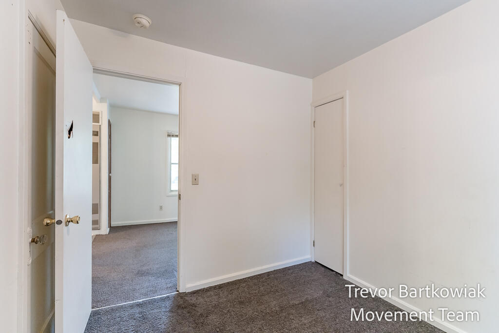 2948 Valley Street Muskegon MI 49444