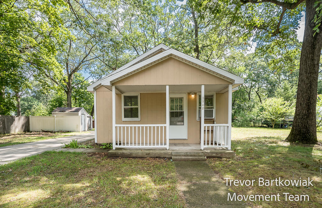 2948 Valley Street Muskegon MI 49444