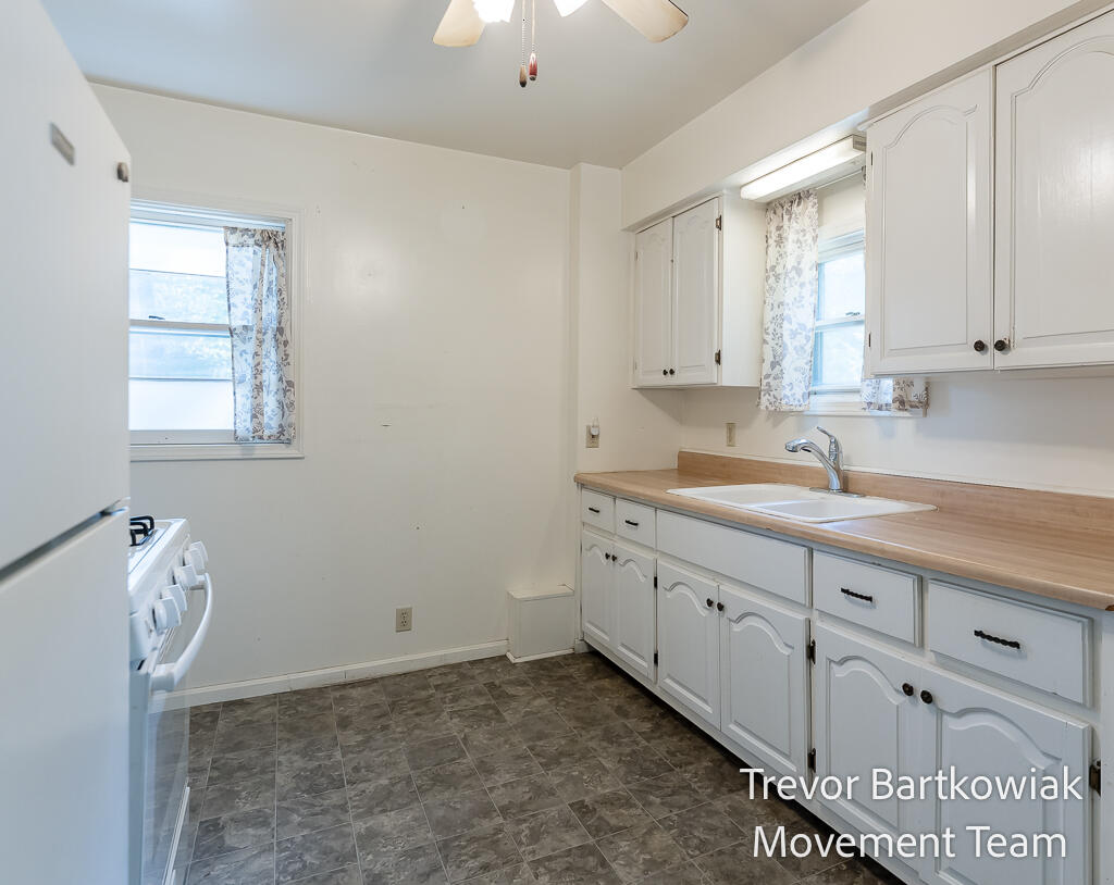 2948 Valley Street Muskegon MI 49444