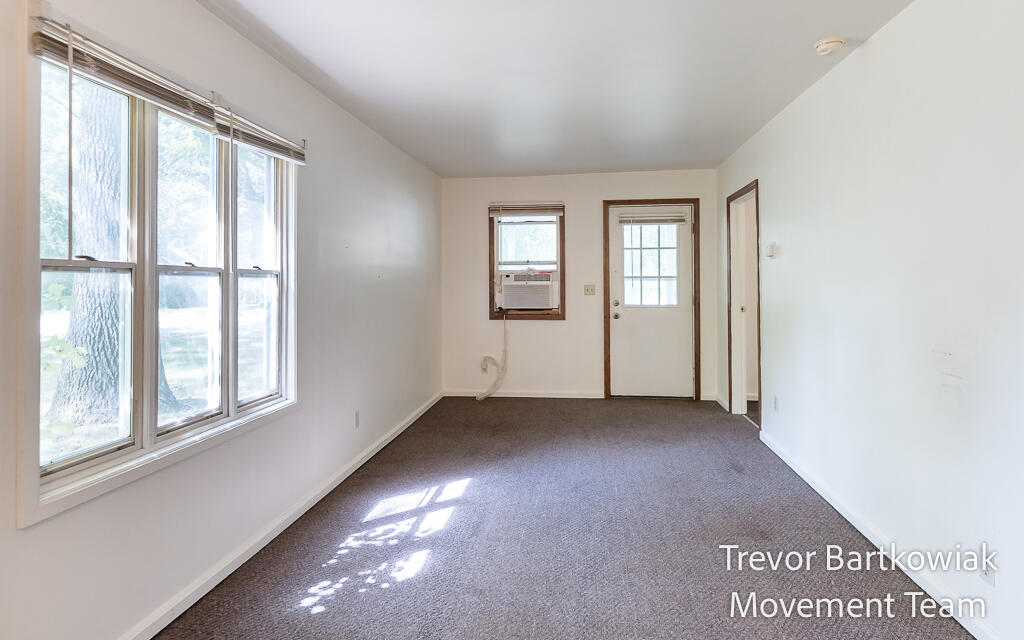 2948 Valley Street Muskegon MI 49444