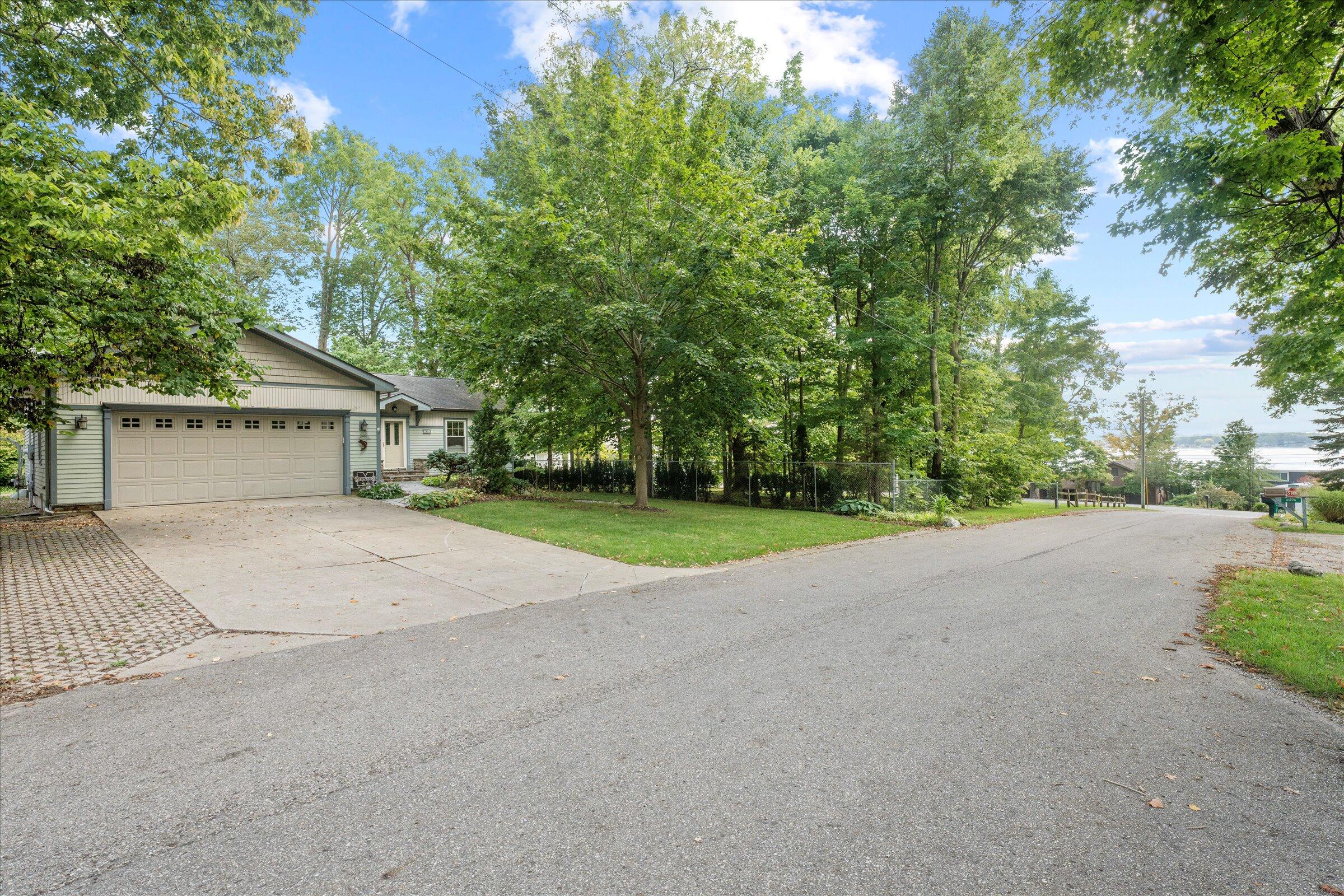 61271 Lenawee Road Cassopolis MI 49031