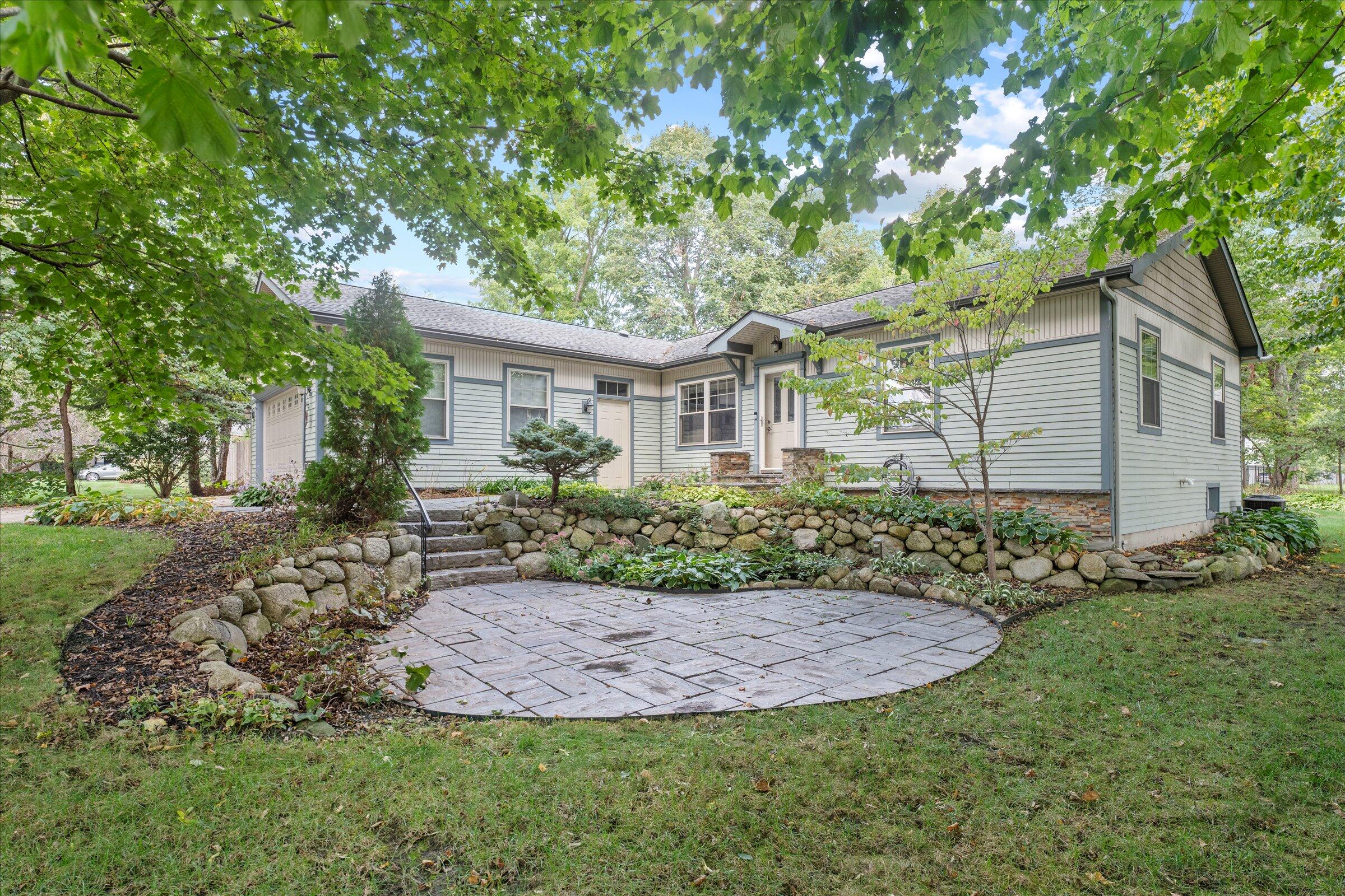 61271 Lenawee Road Cassopolis MI 49031