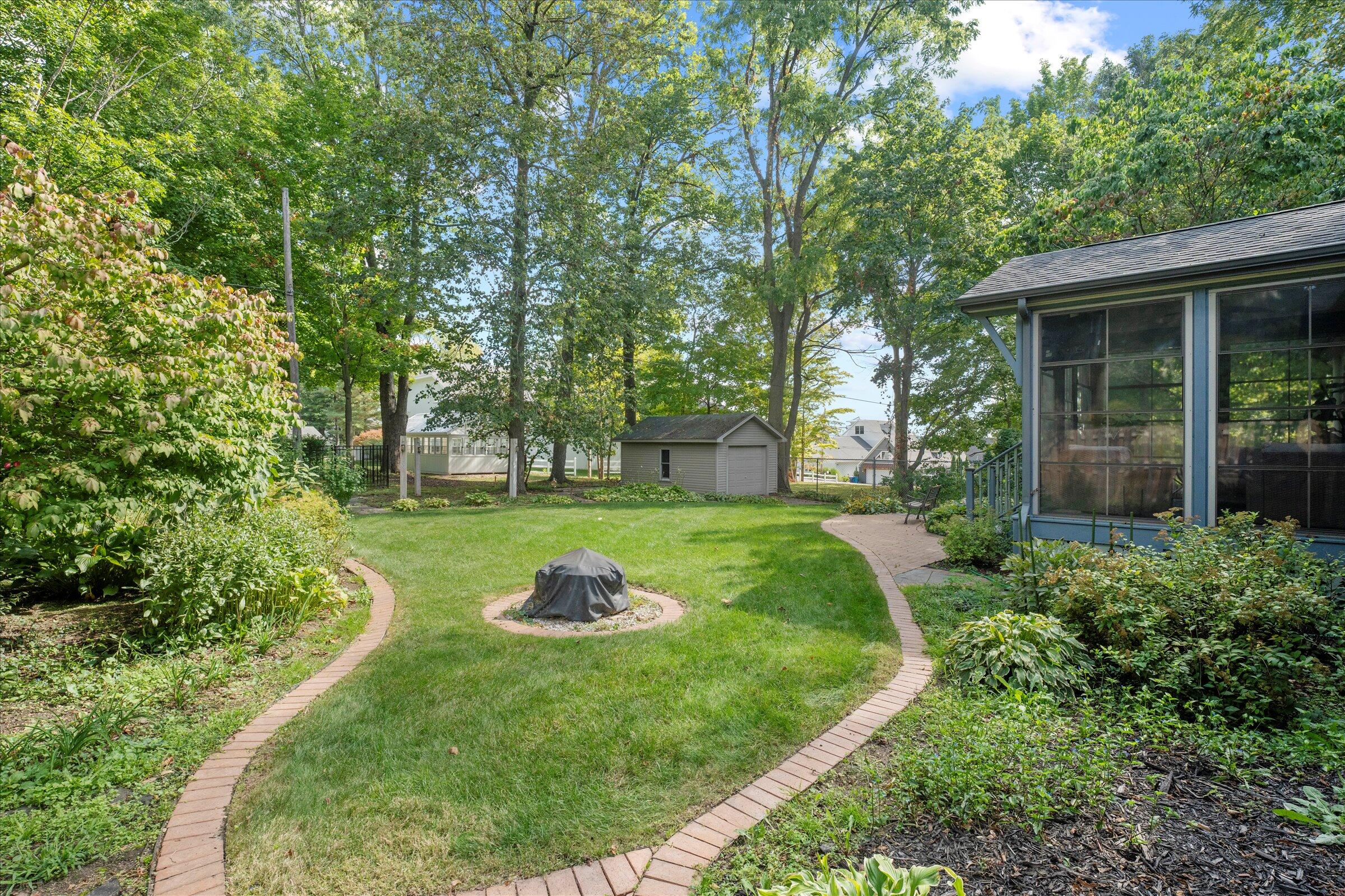 61271 Lenawee Road Cassopolis MI 49031