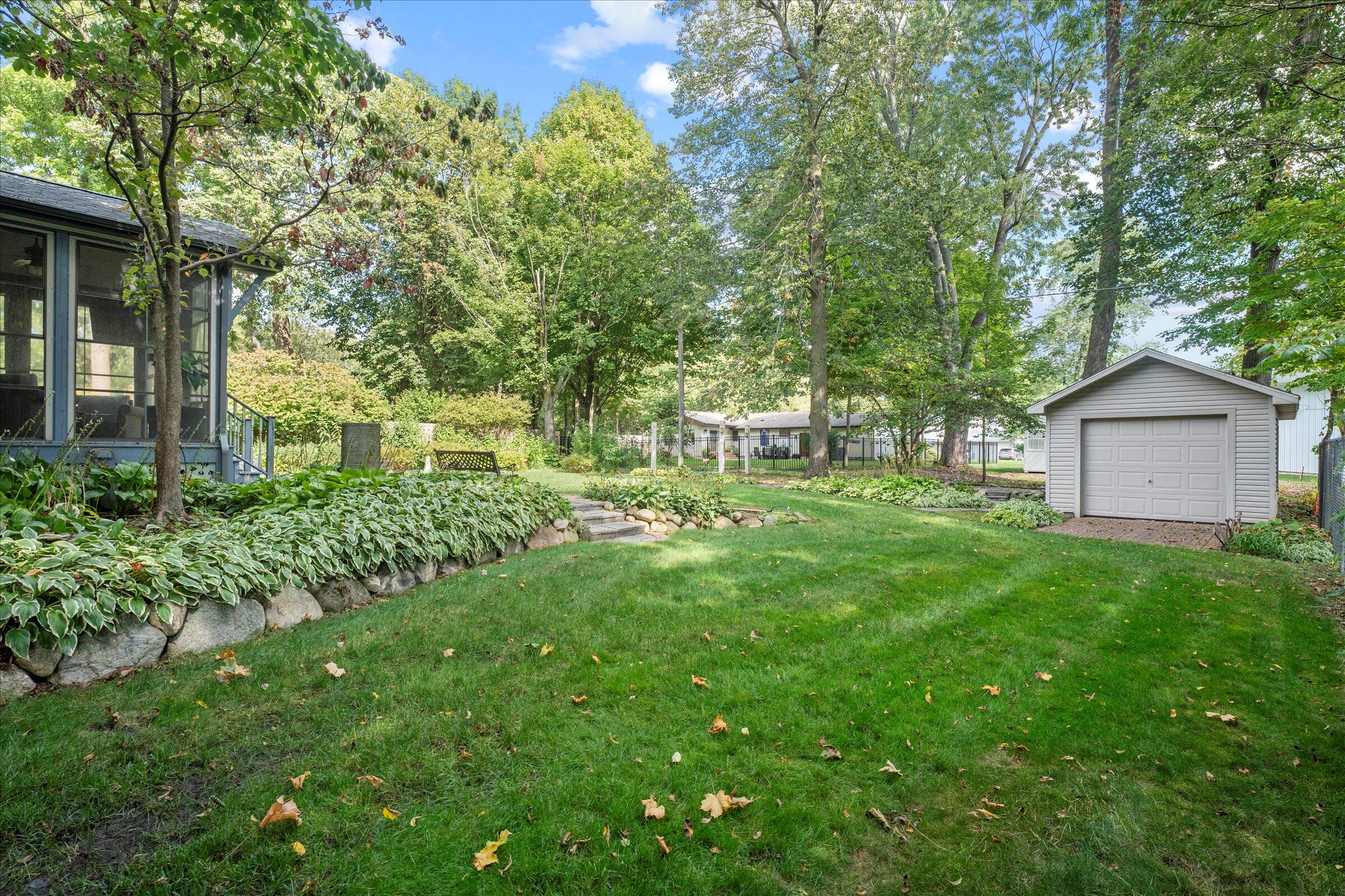 61271 Lenawee Road Cassopolis MI 49031
