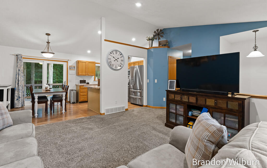 938 Kusterer Drive NW Grand Rapids MI 49534