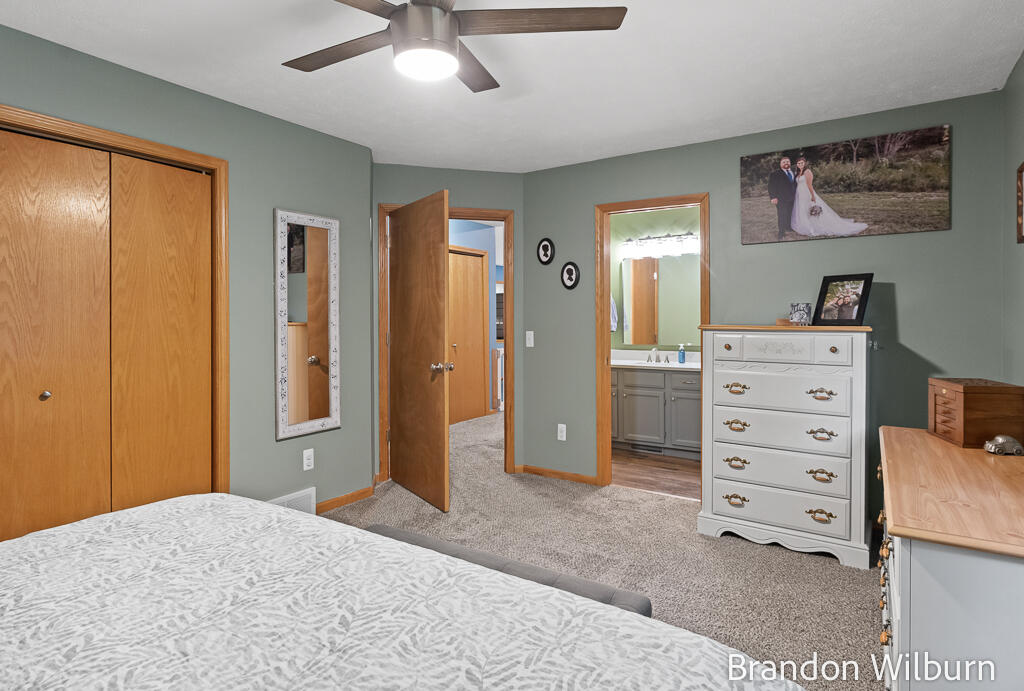 938 Kusterer Drive NW Grand Rapids MI 49534