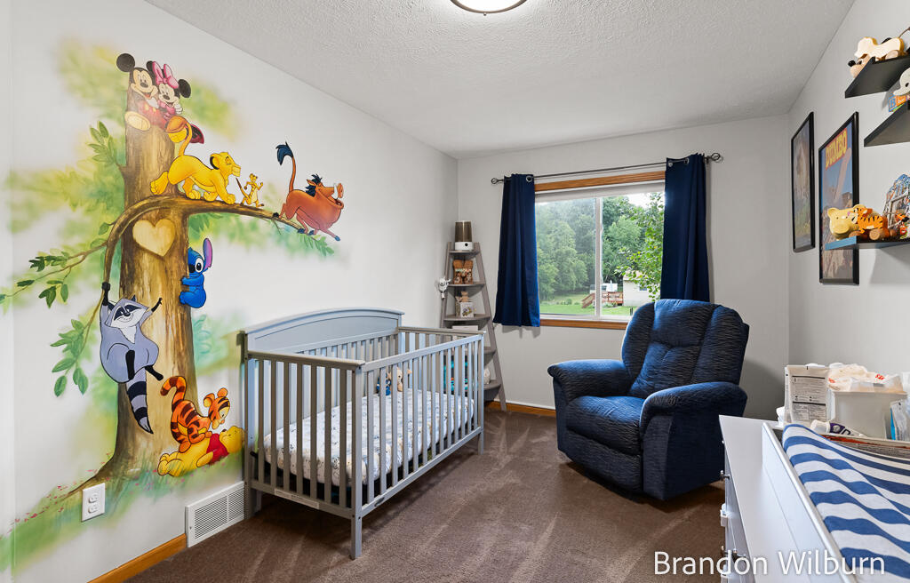 938 Kusterer Drive NW Grand Rapids MI 49534