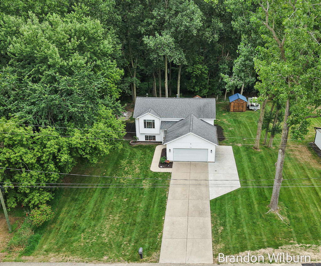 938 Kusterer Drive NW Grand Rapids MI 49534