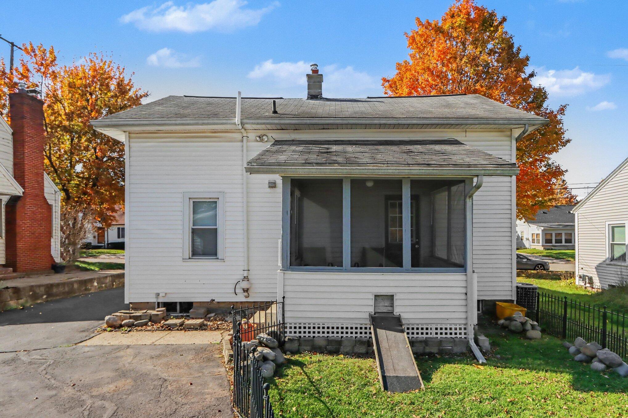 3015 Whittier Drive Kalamazoo MI 49001