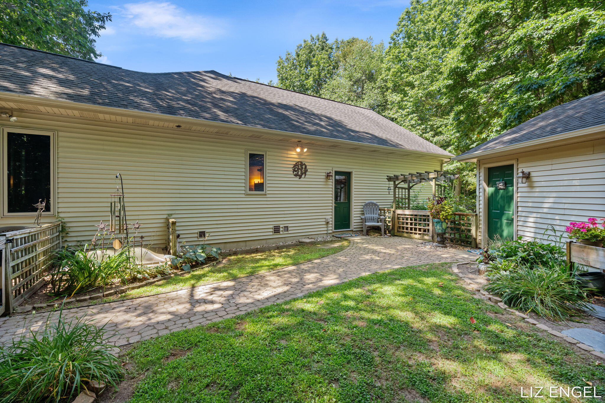 6908 Shore Drive Fennville MI 49408