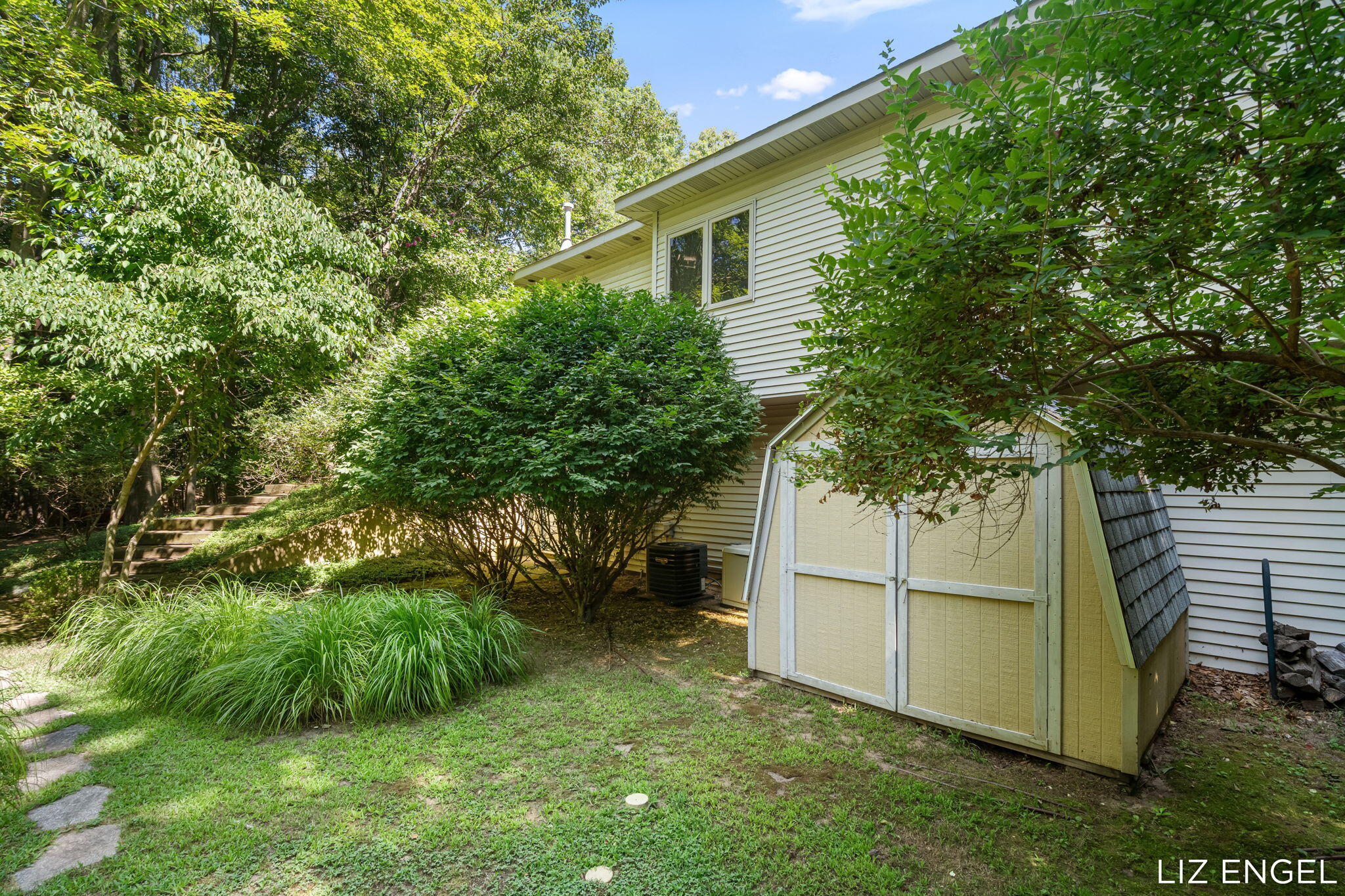 6908 Shore Drive Fennville MI 49408
