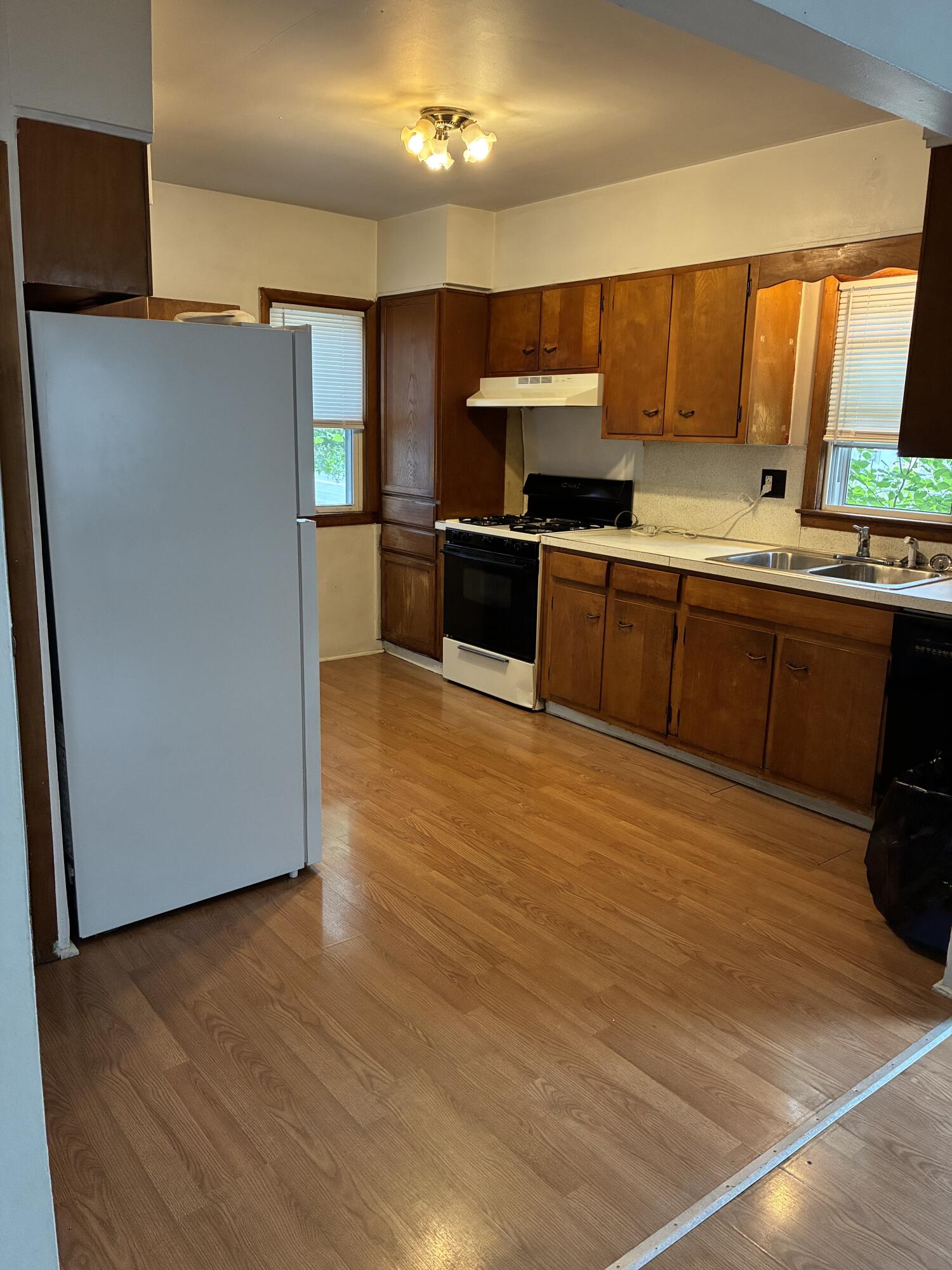 1543 NE Mason Street NE Grand Rapids MI 49503