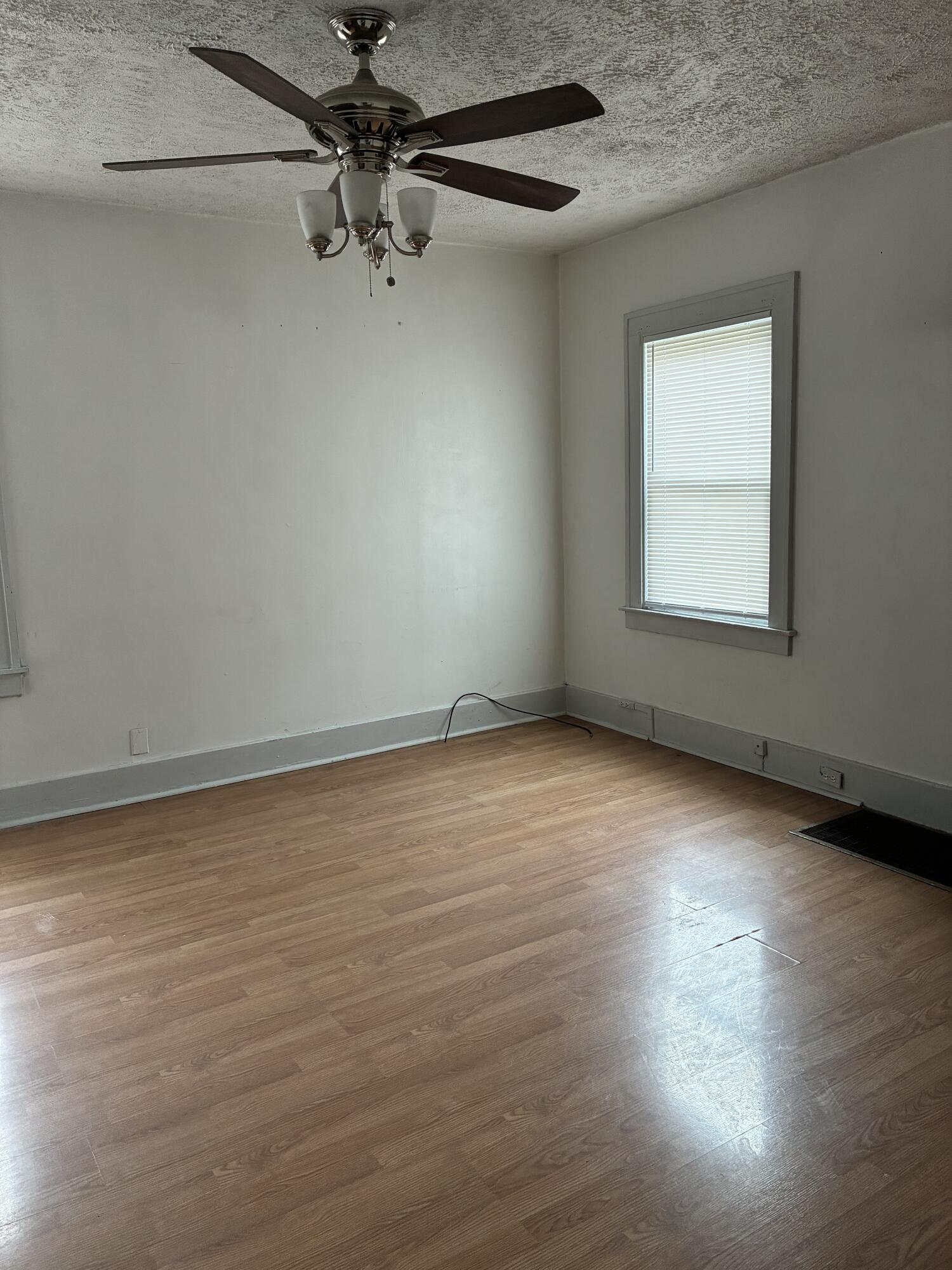 1543 NE Mason Street NE Grand Rapids MI 49503