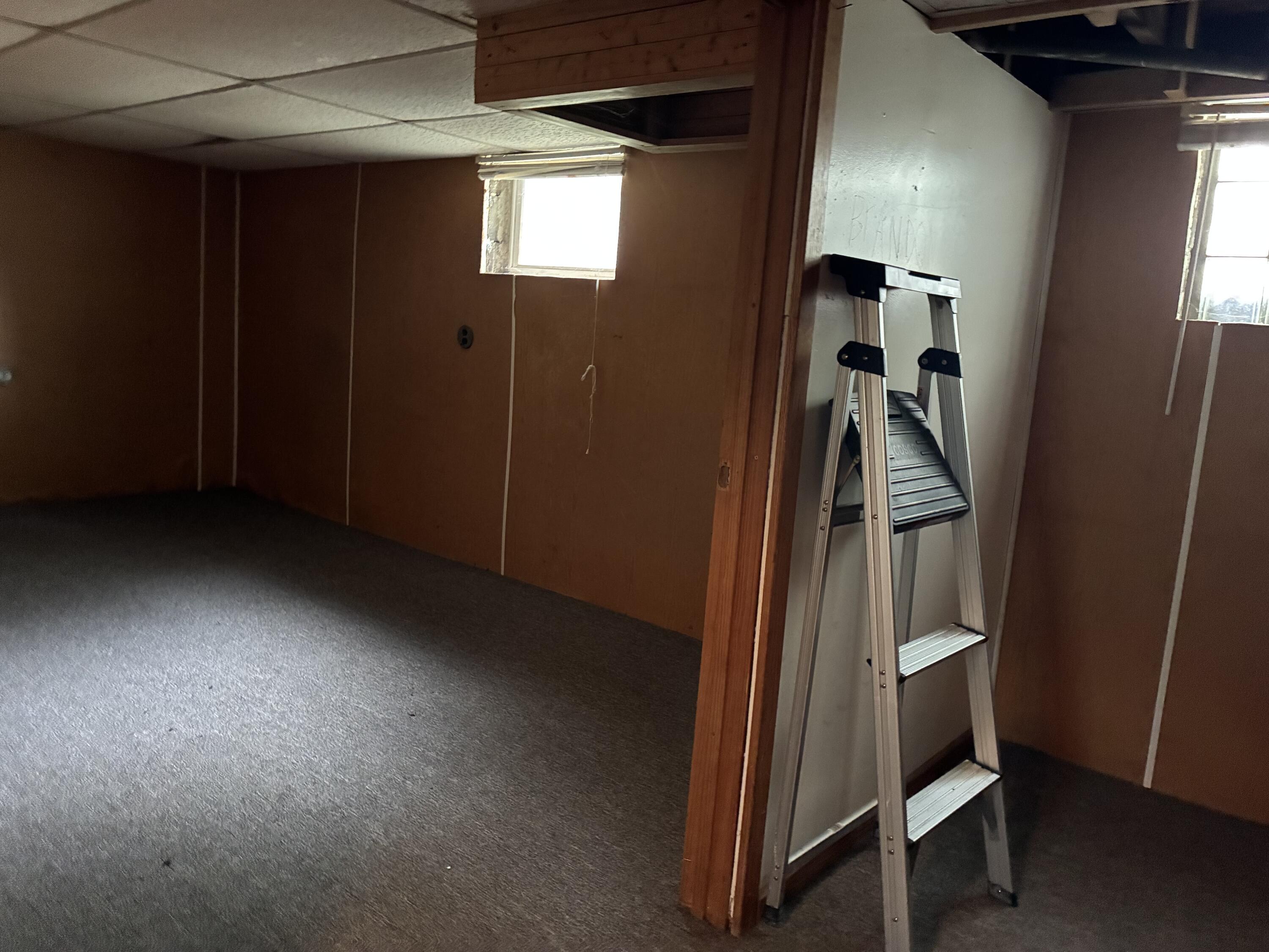 1543 NE Mason Street NE Grand Rapids MI 49503