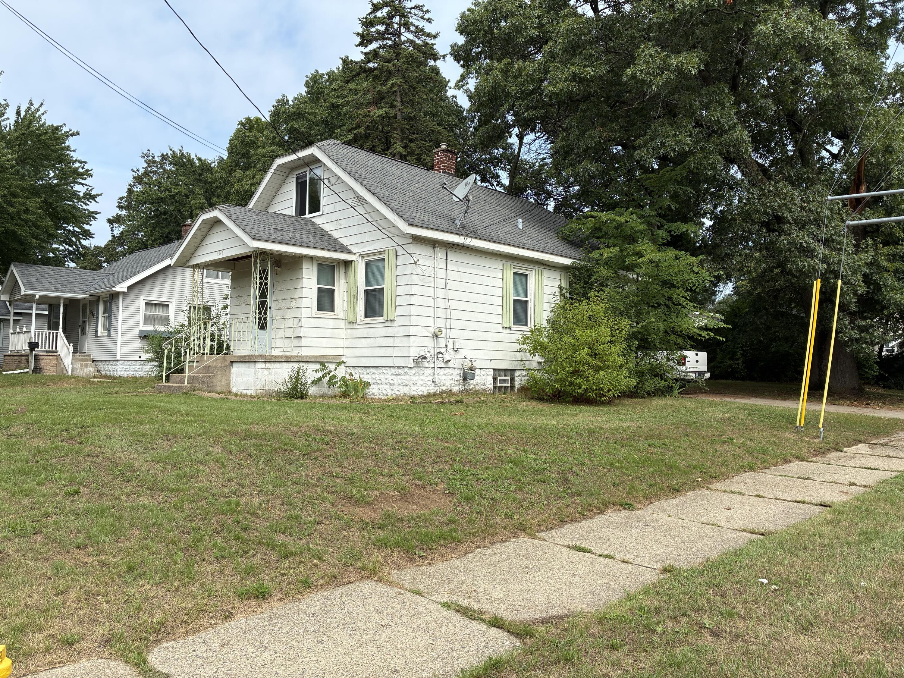 1543 NE Mason Street NE Grand Rapids MI 49503