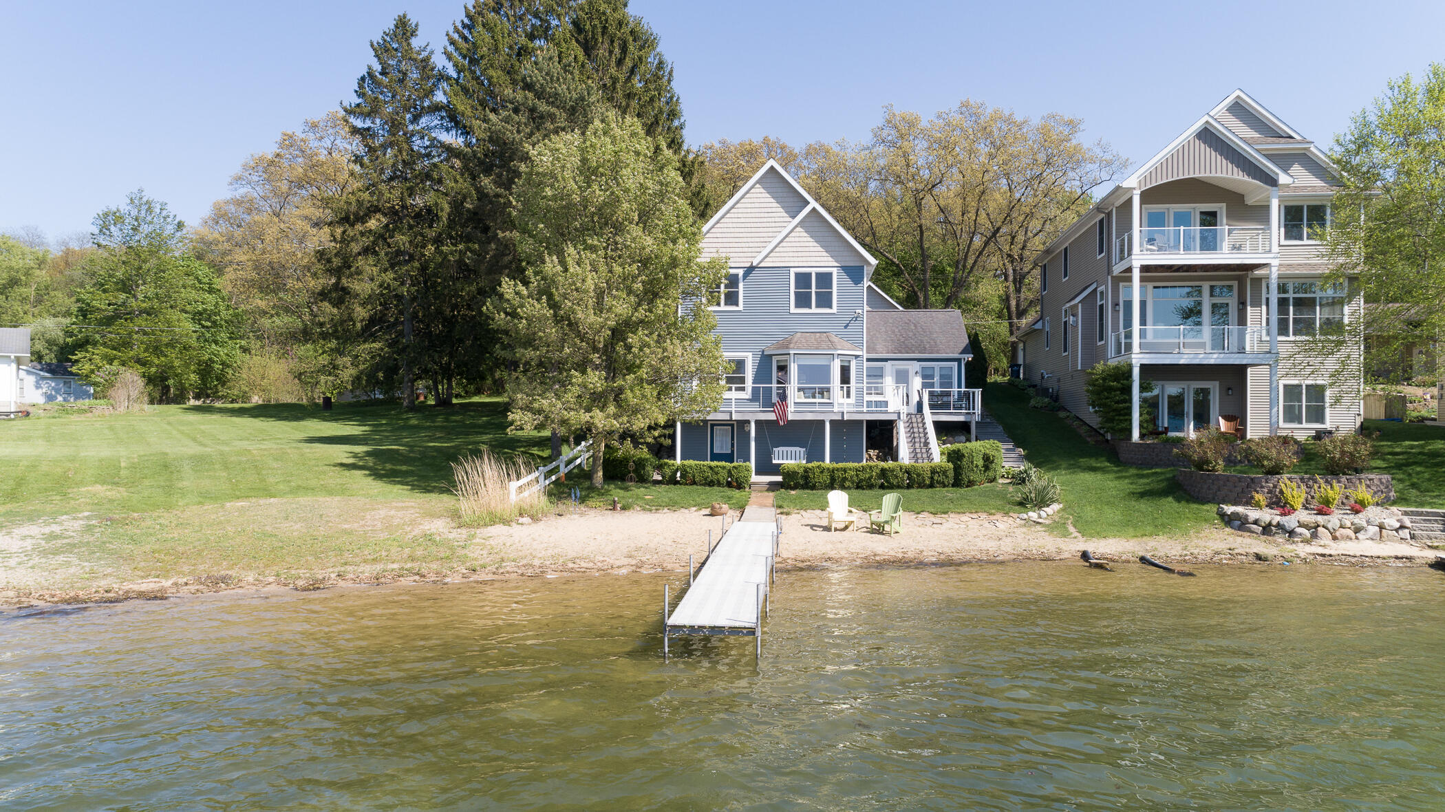 1401 E Crooked Lake Drive Kalamazoo MI 49009