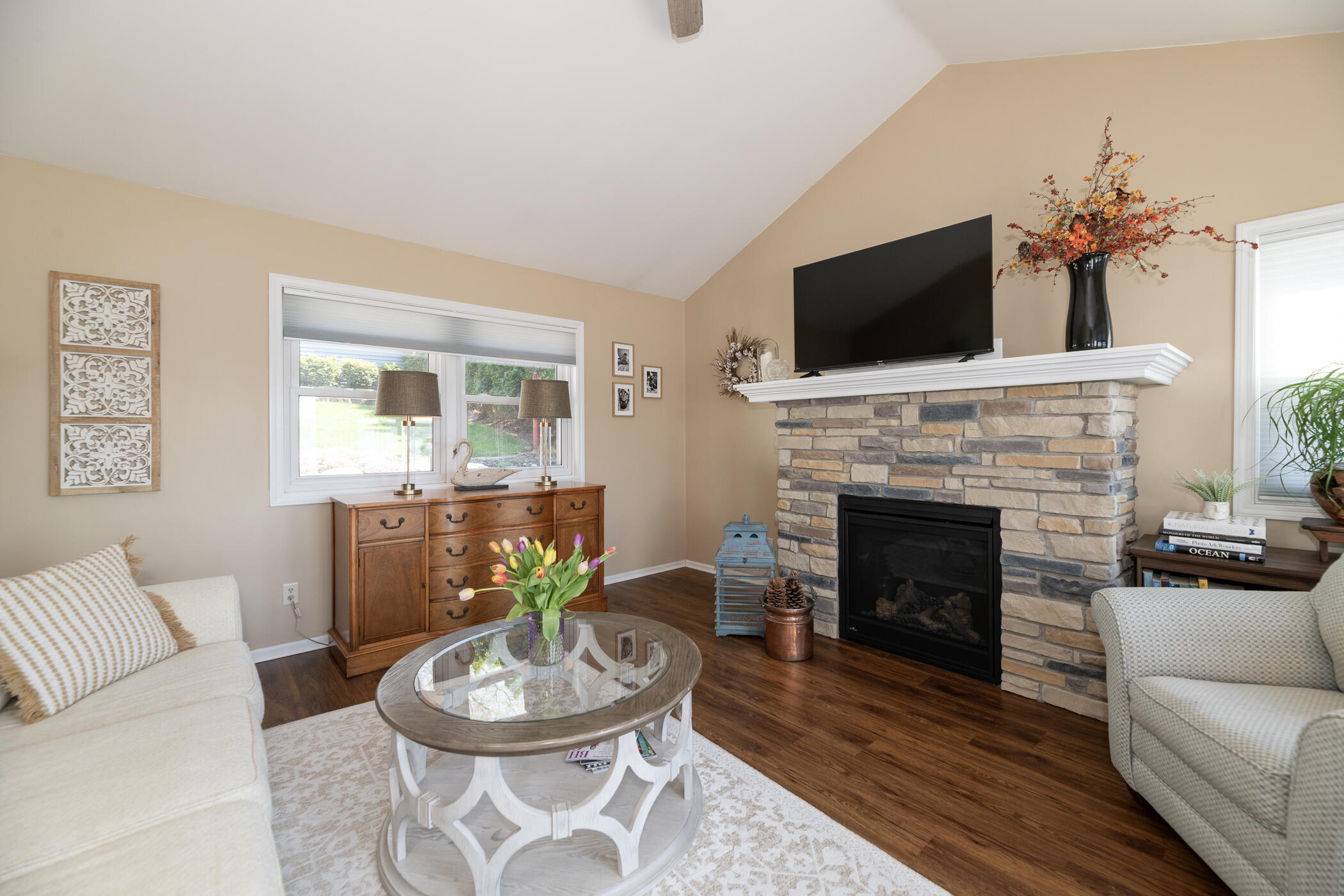 1401 E Crooked Lake Drive Kalamazoo MI 49009
