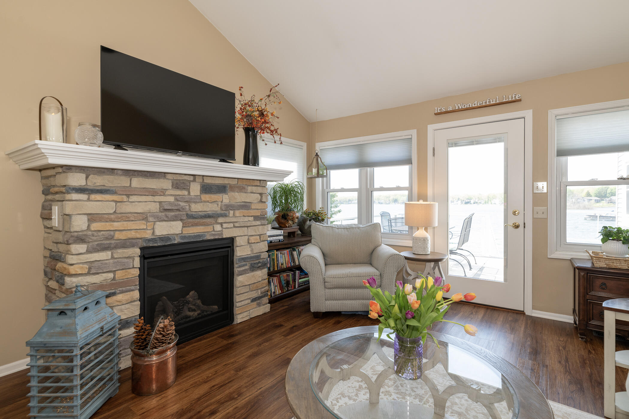 1401 E Crooked Lake Drive Kalamazoo MI 49009