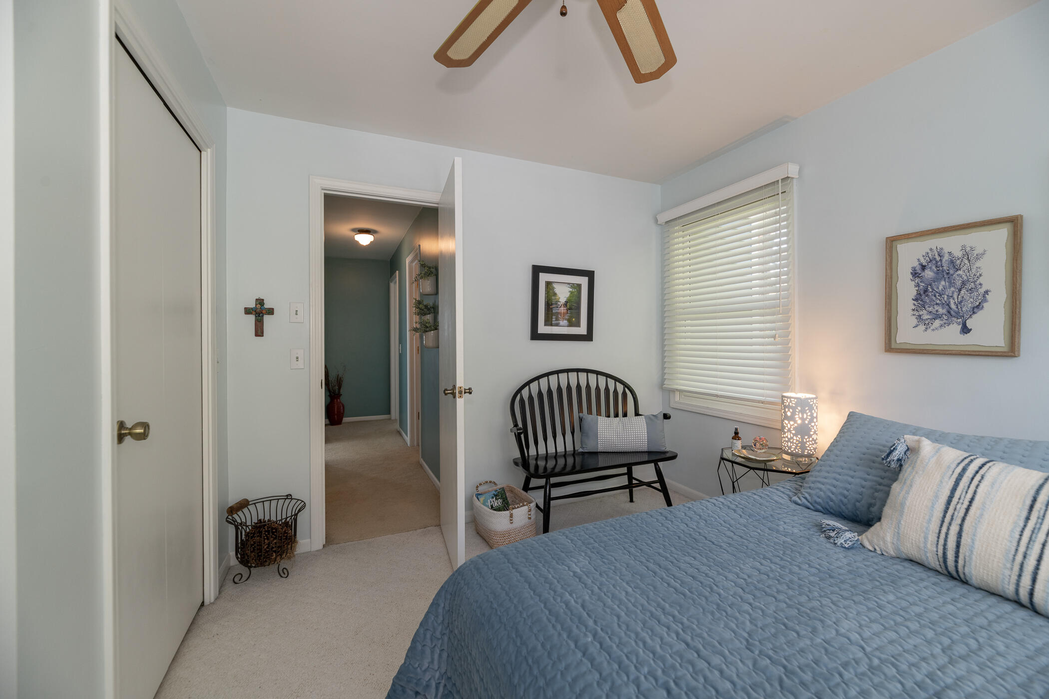 1401 E Crooked Lake Drive Kalamazoo MI 49009