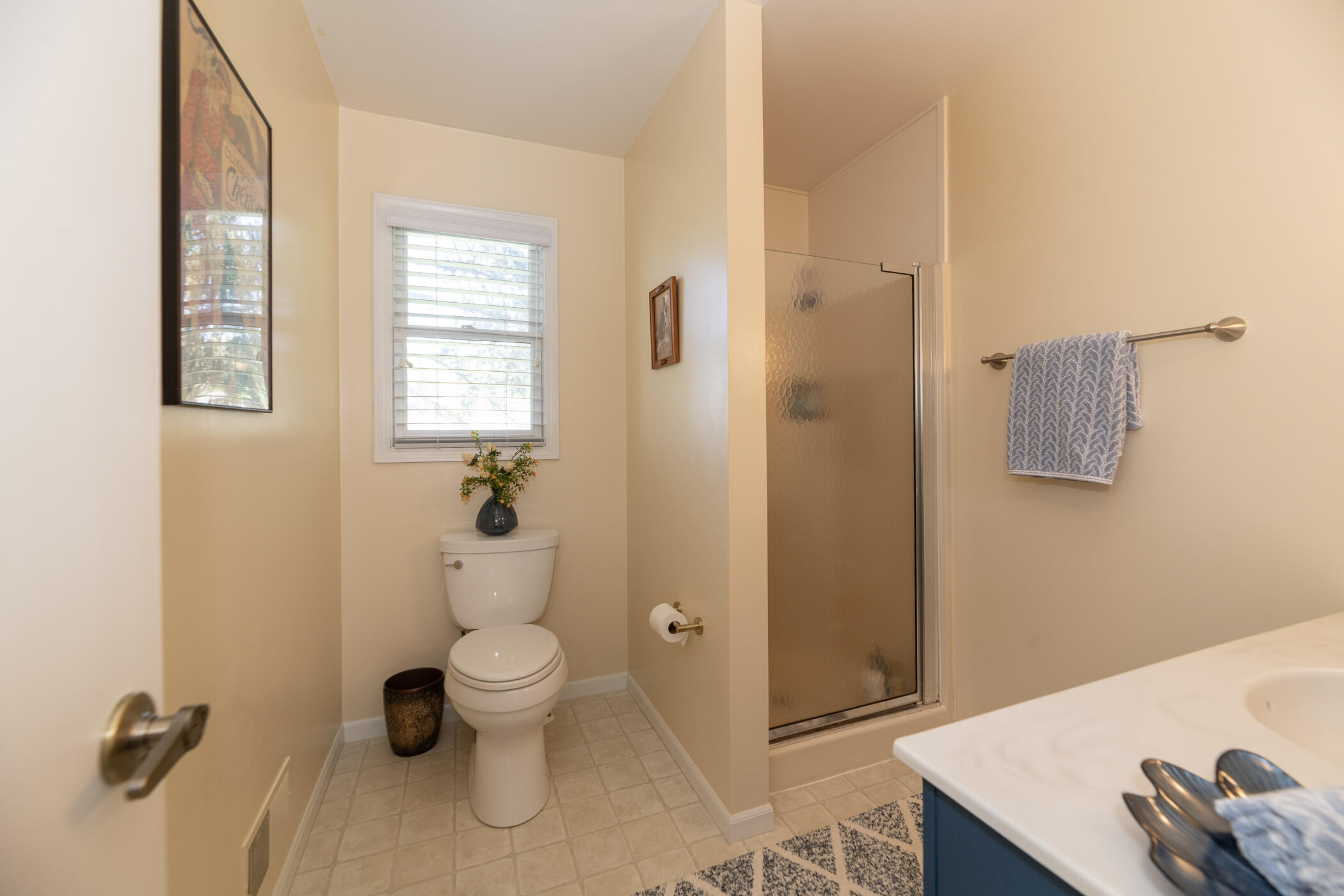 1401 E Crooked Lake Drive Kalamazoo MI 49009
