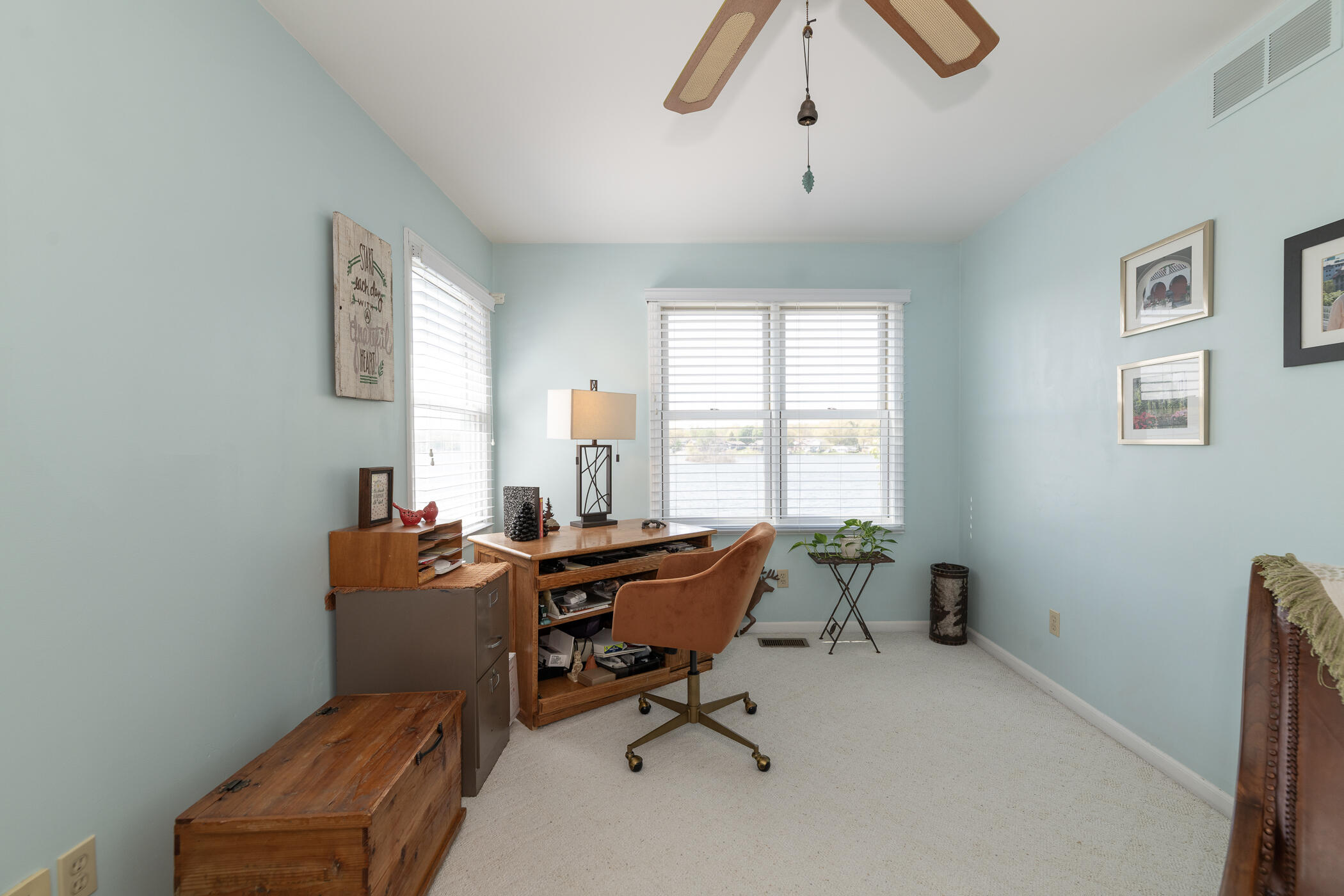 1401 E Crooked Lake Drive Kalamazoo MI 49009