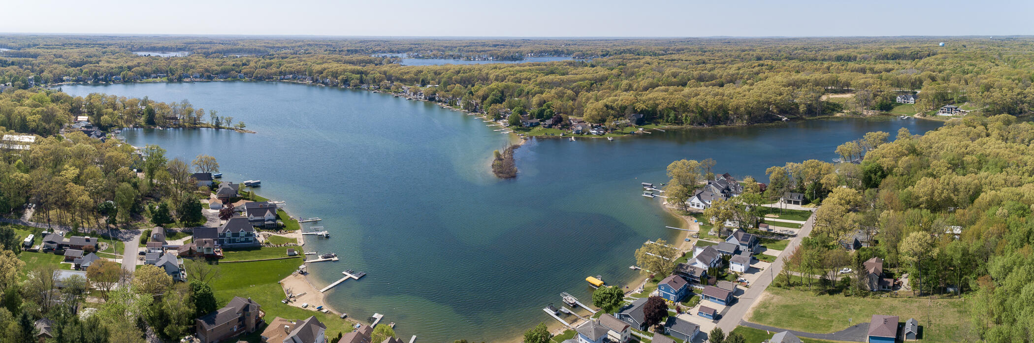 1401 E Crooked Lake Drive Kalamazoo MI 49009