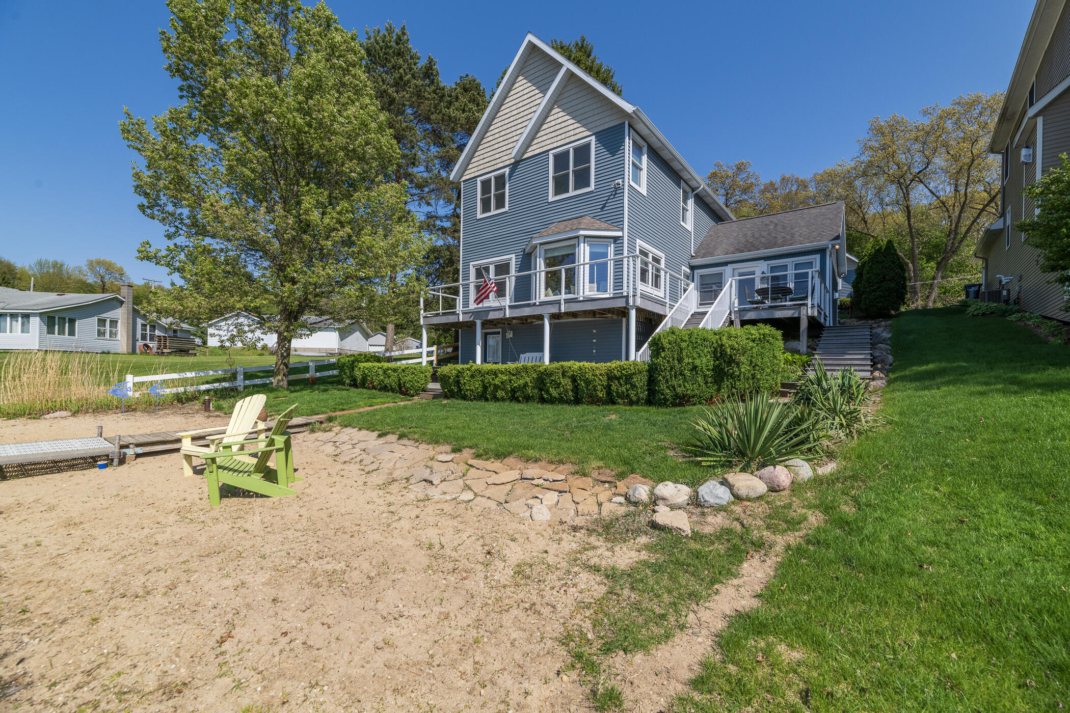 1401 E Crooked Lake Drive Kalamazoo MI 49009