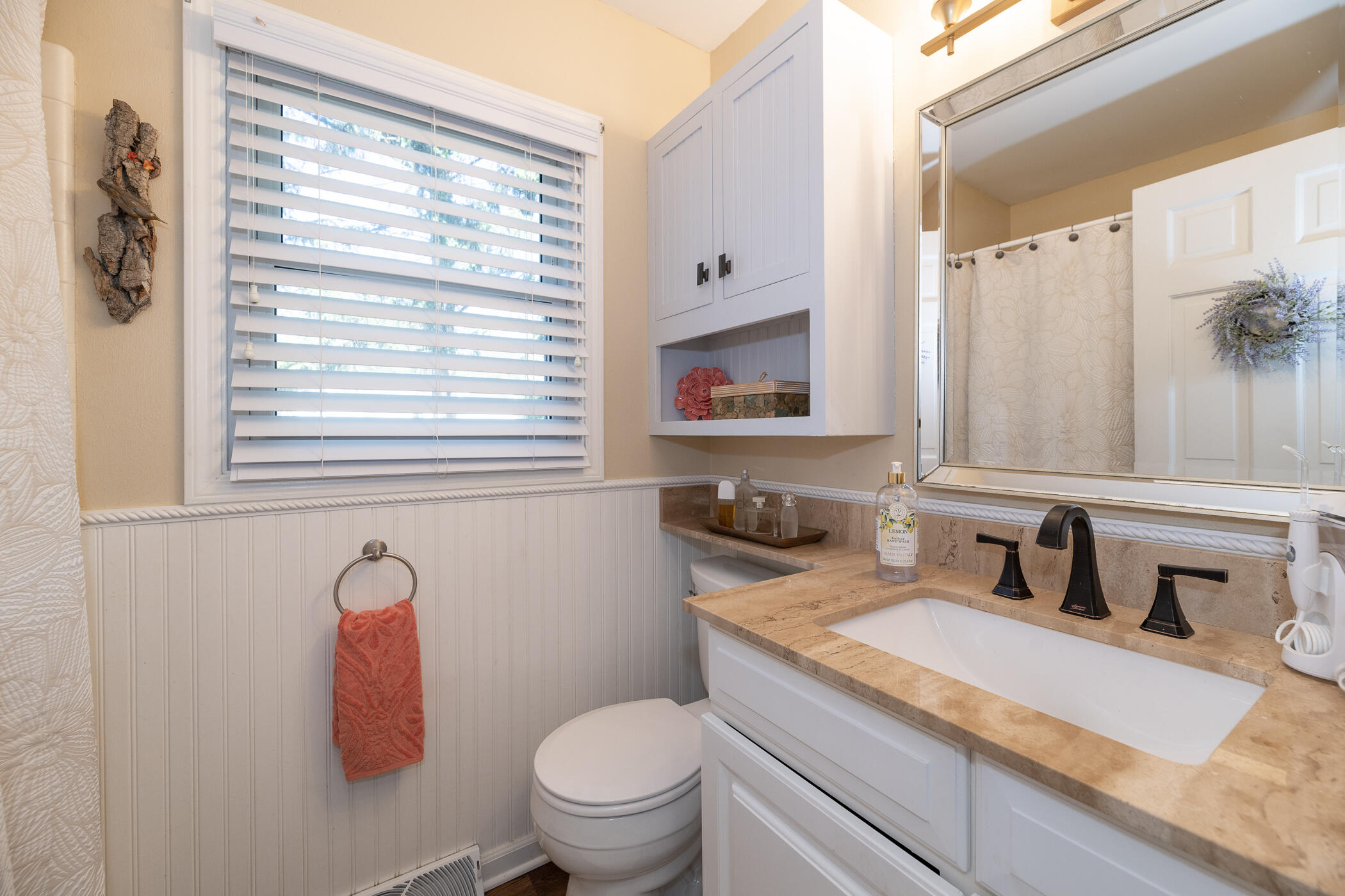 1401 E Crooked Lake Drive Kalamazoo MI 49009