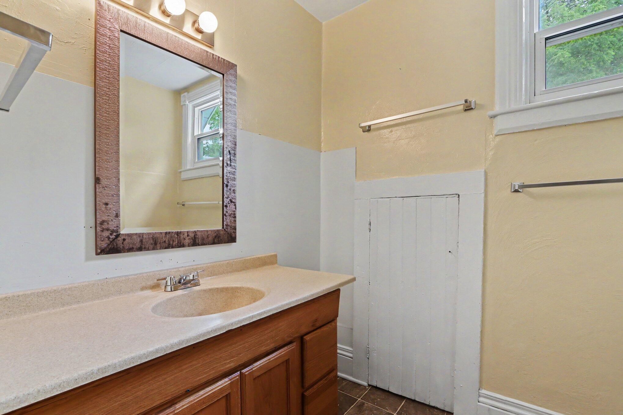 1236 Jefferson Avenue Kalamazoo MI 49006