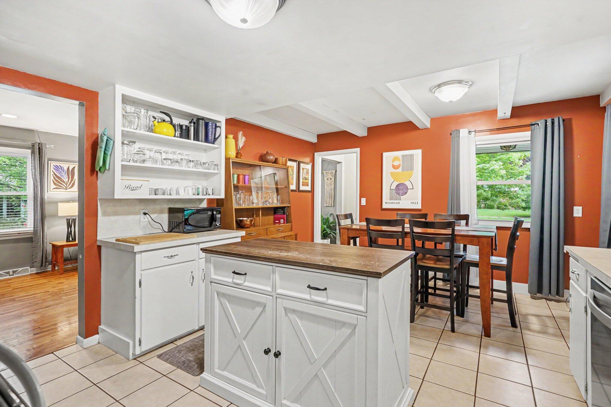 169 E 28th Street Holland MI 49423