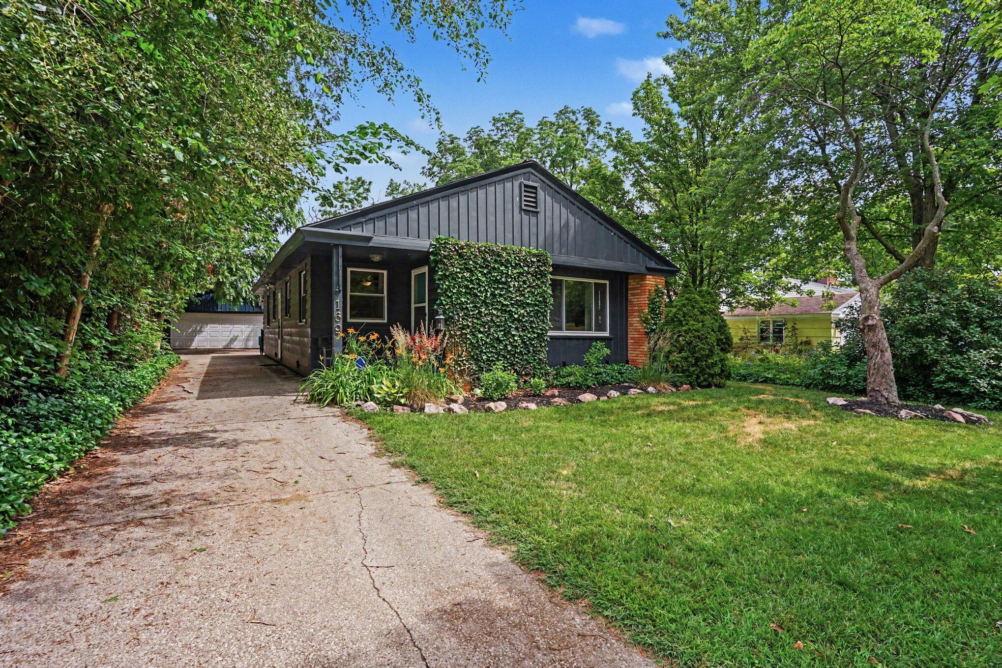 169 E 28th Street Holland MI 49423