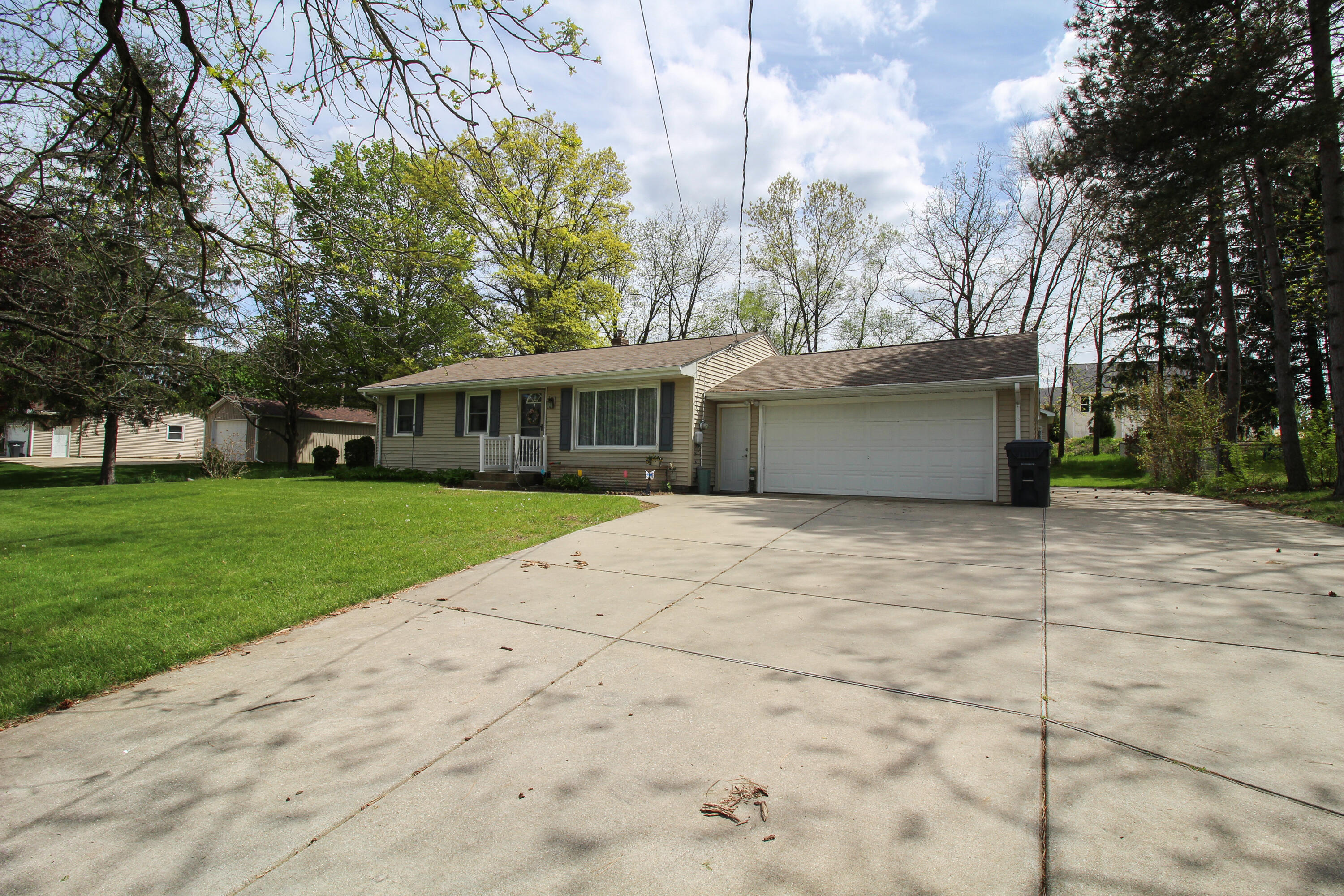 8077 W Q Avenue Kalamazoo MI 49009
