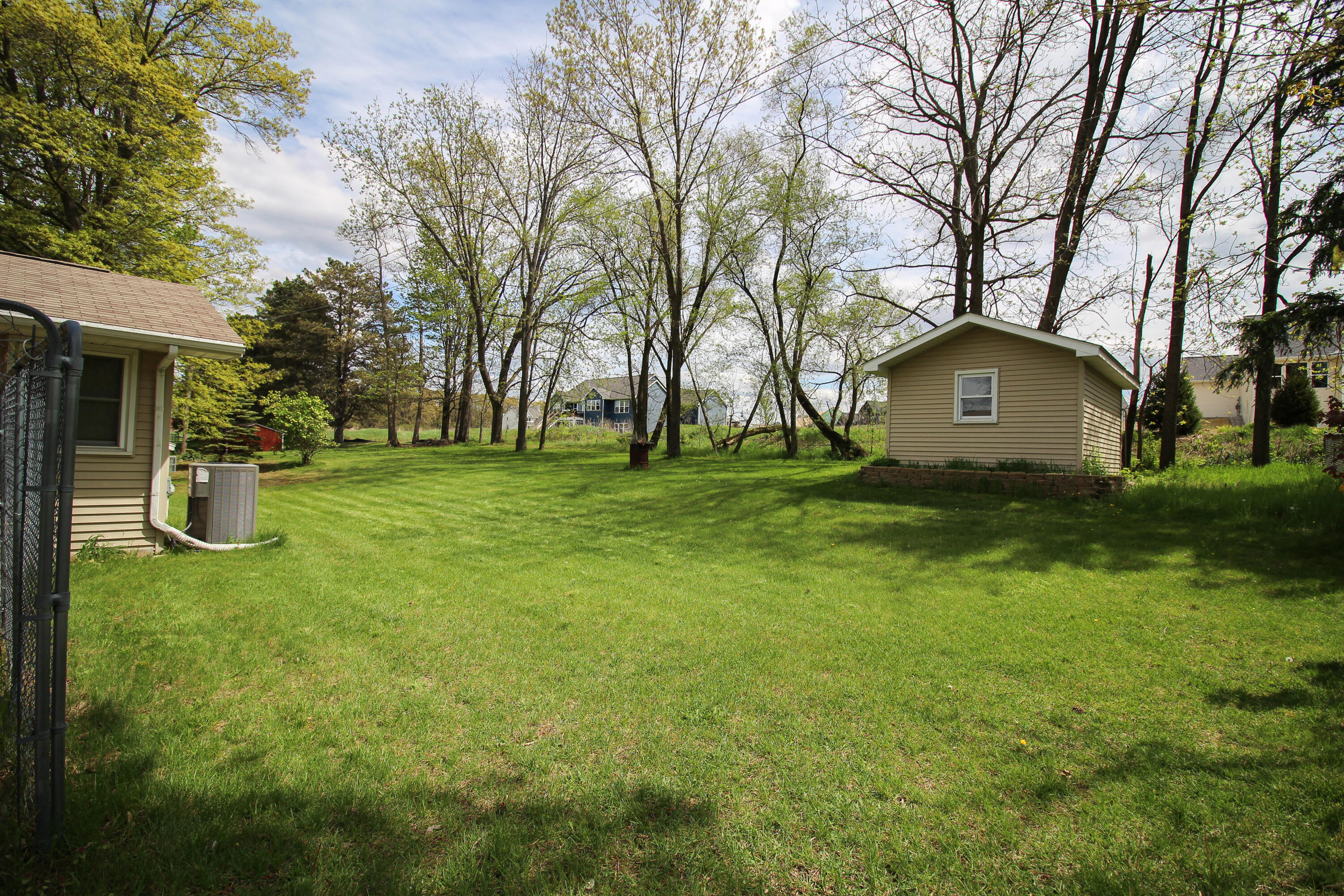 8077 W Q Avenue Kalamazoo MI 49009