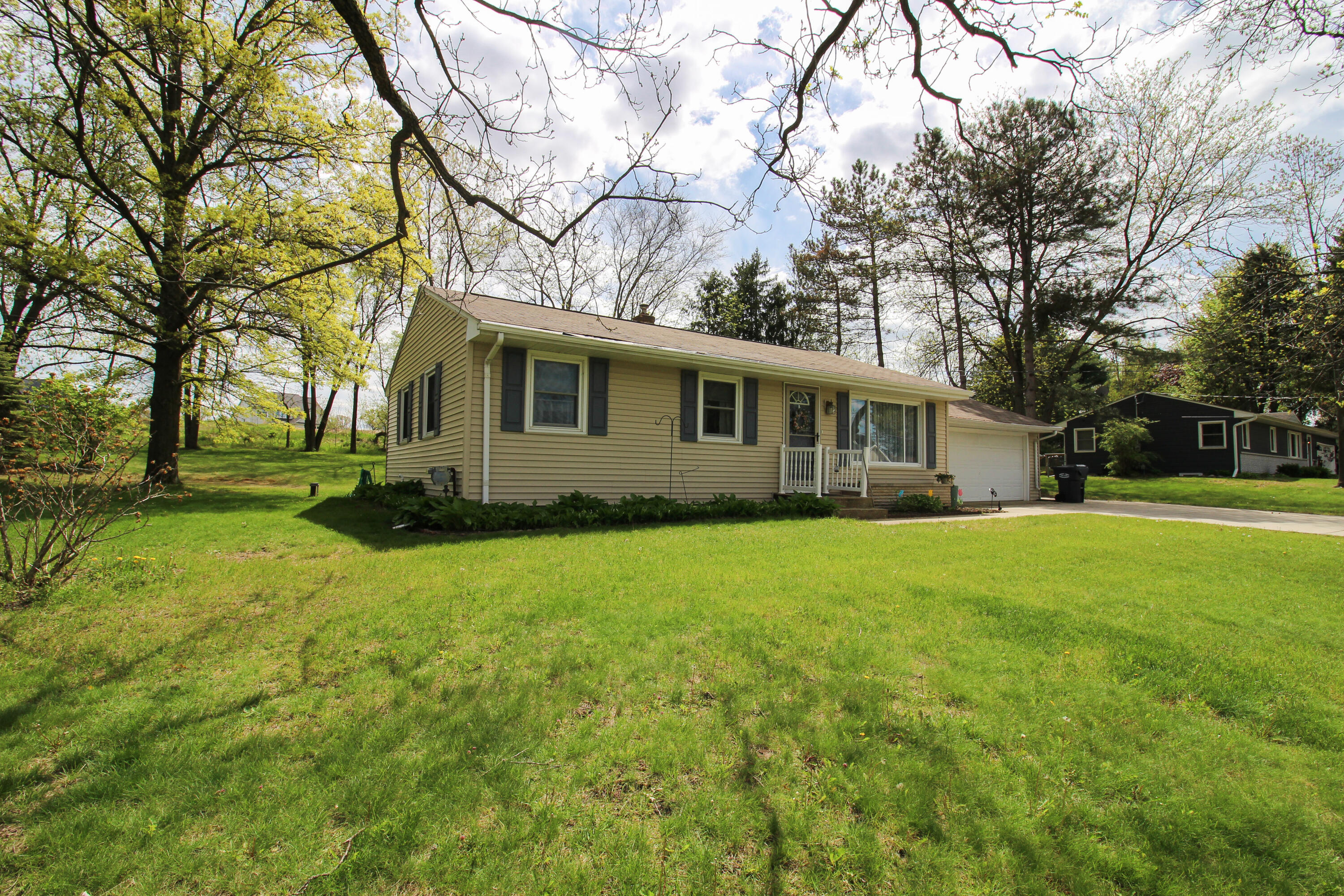 8077 W Q Avenue Kalamazoo MI 49009