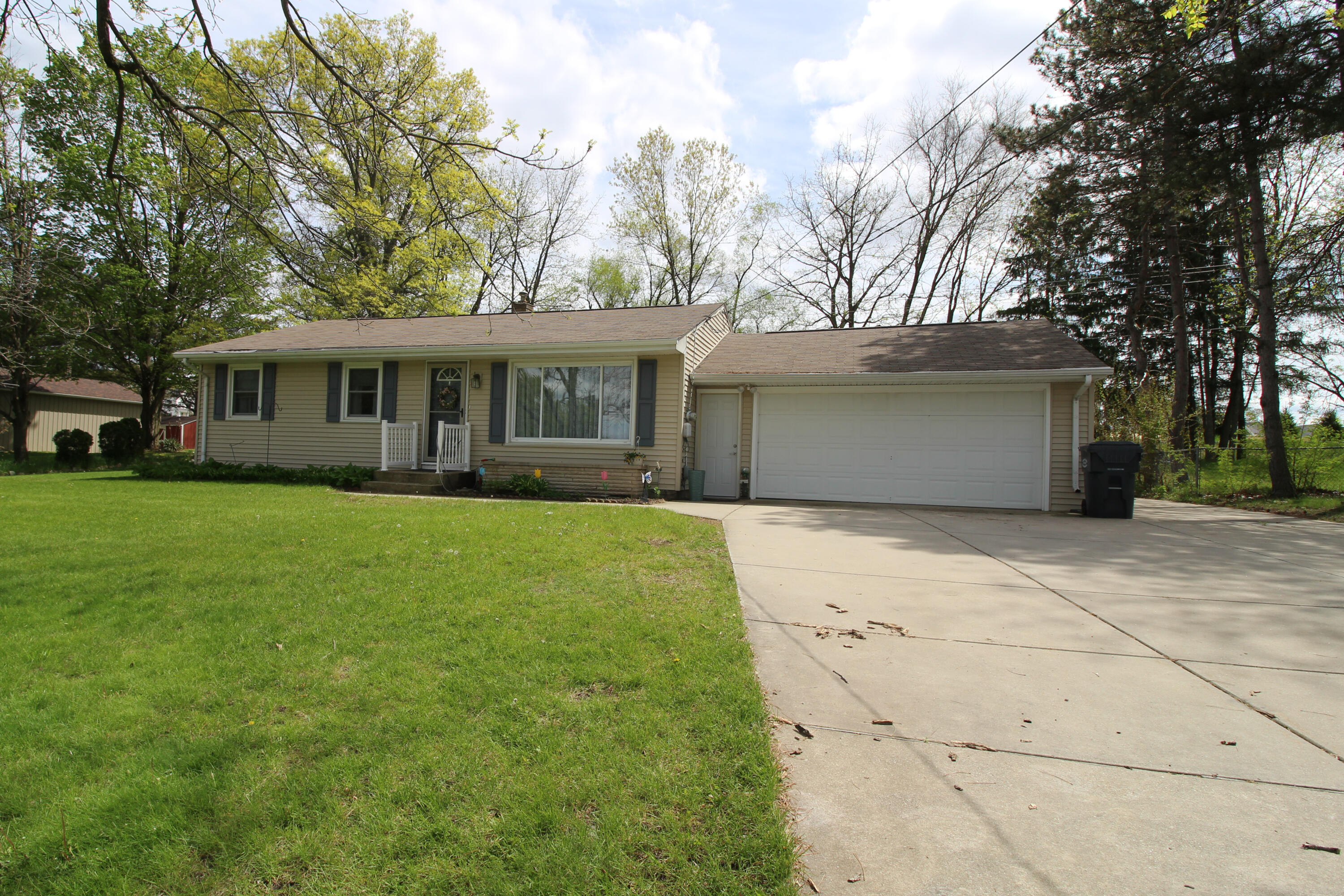 8077 W Q Avenue Kalamazoo MI 49009