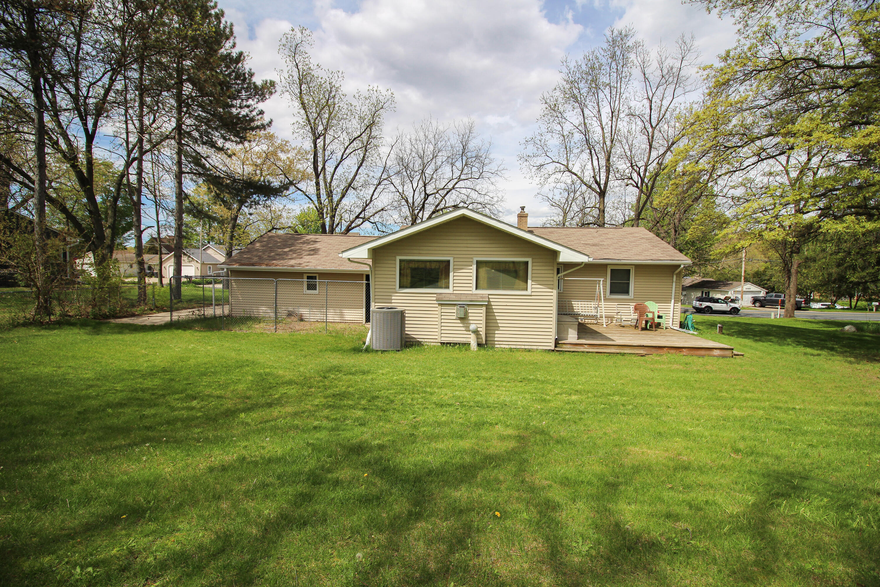 8077 W Q Avenue Kalamazoo MI 49009