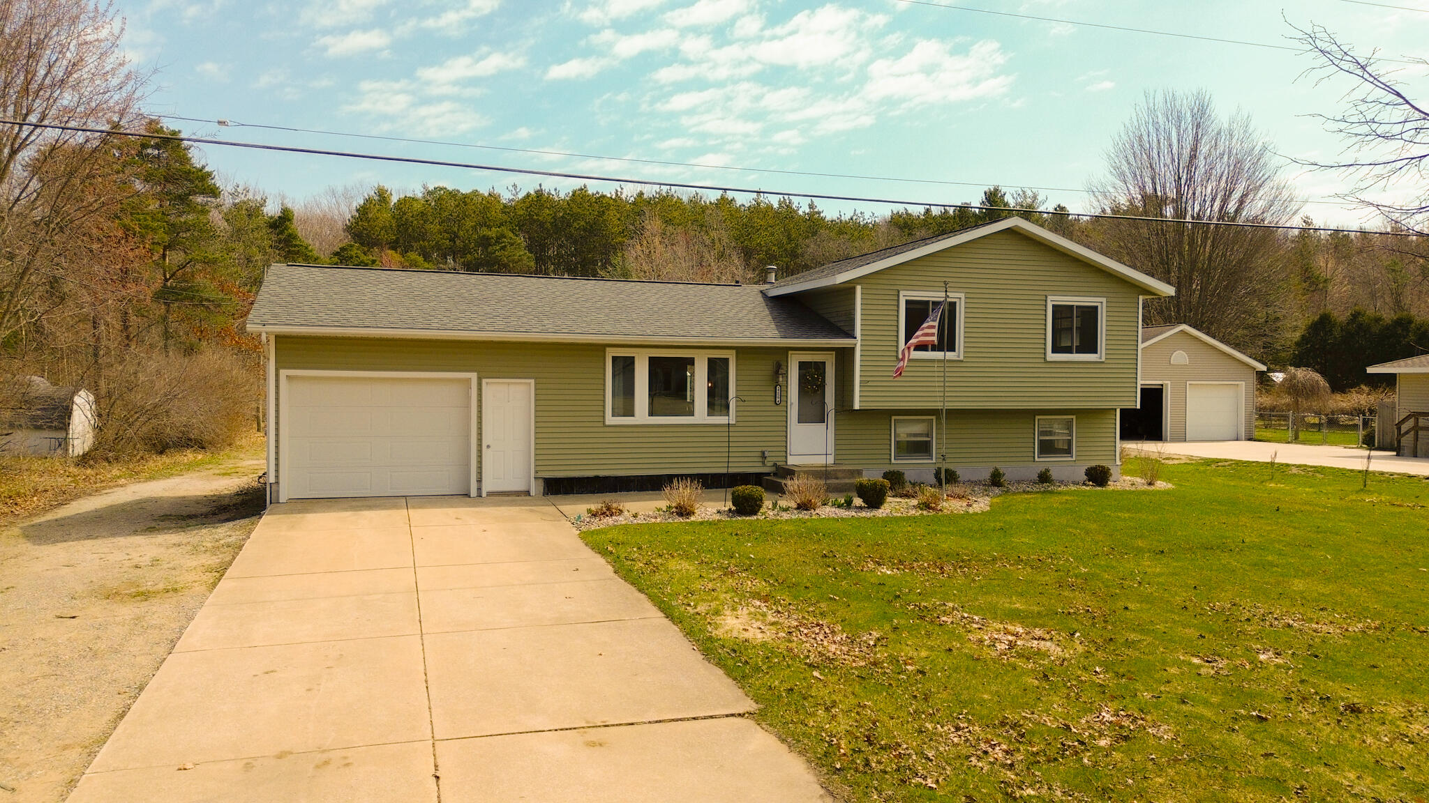 12594 144th Avenue Grand Haven MI 49417