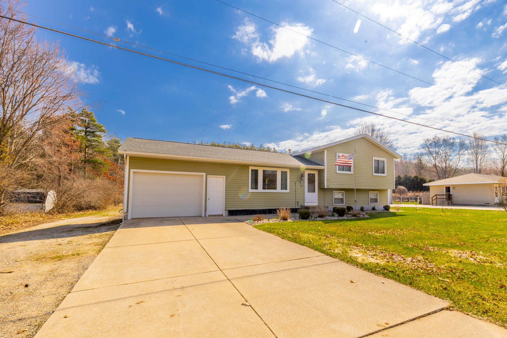 12594 144th Avenue Grand Haven MI 49417