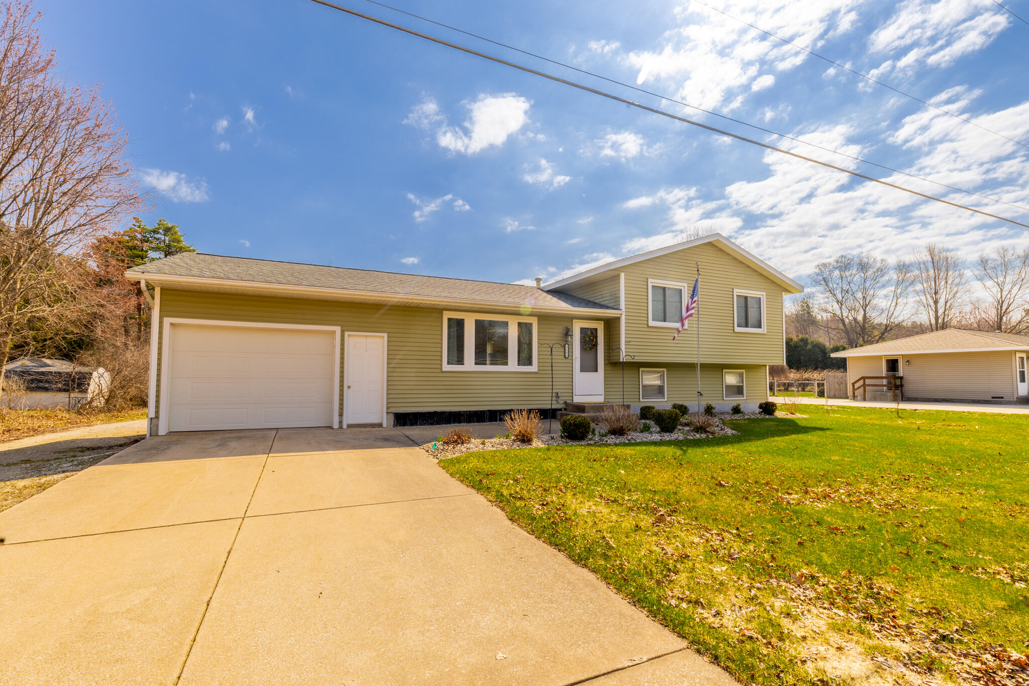 12594 144th Avenue Grand Haven MI 49417