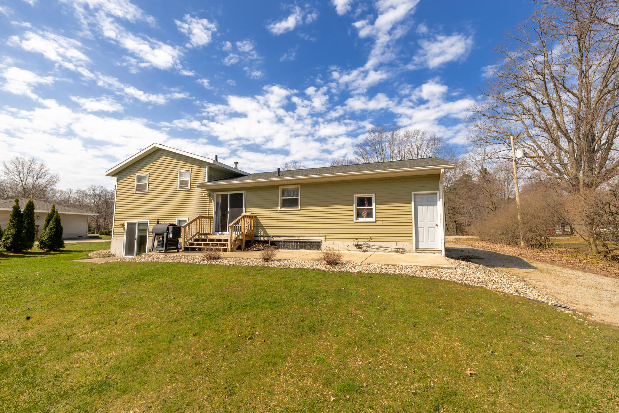 12594 144th Avenue Grand Haven MI 49417