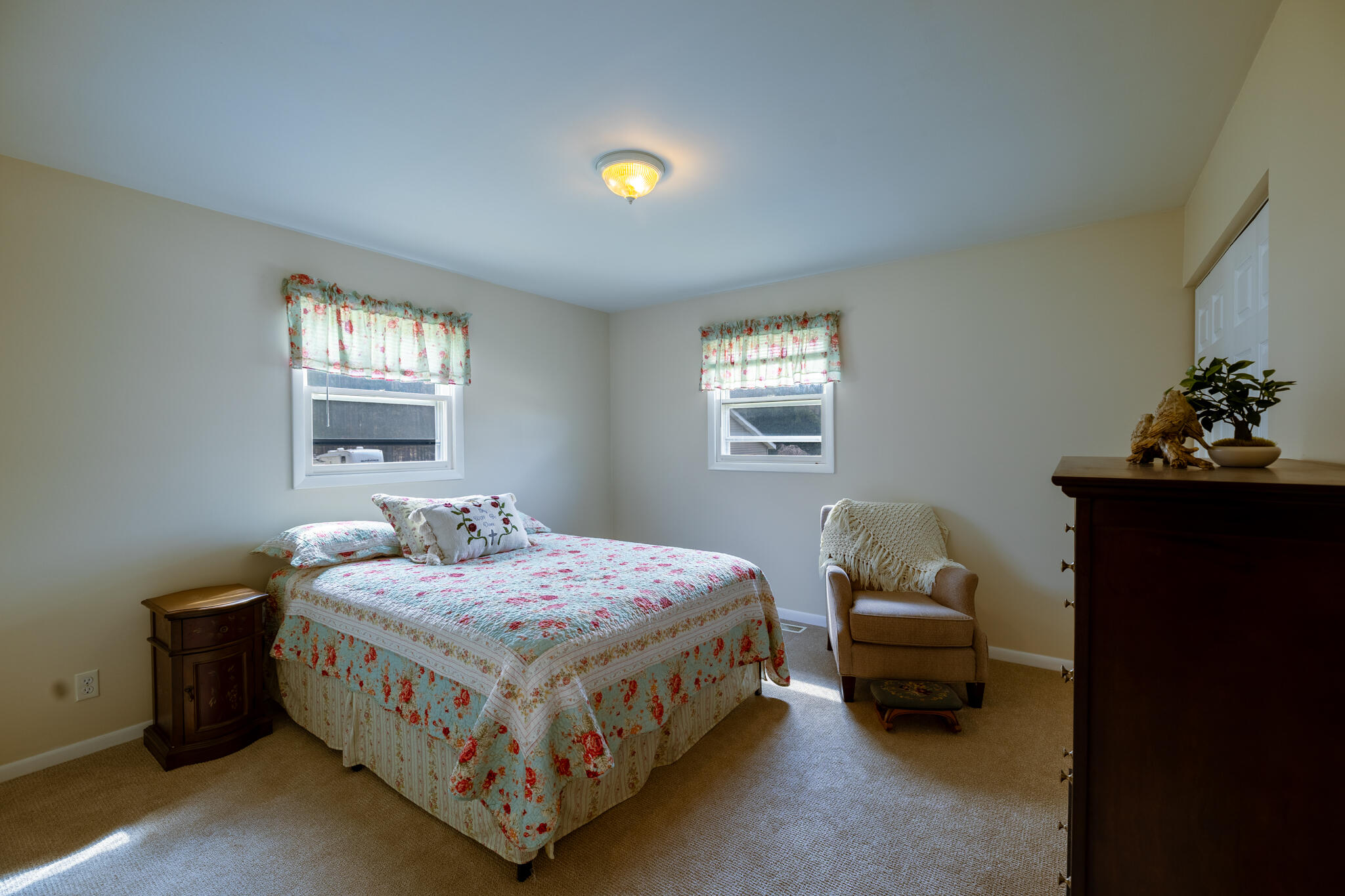 12594 144th Avenue Grand Haven MI 49417