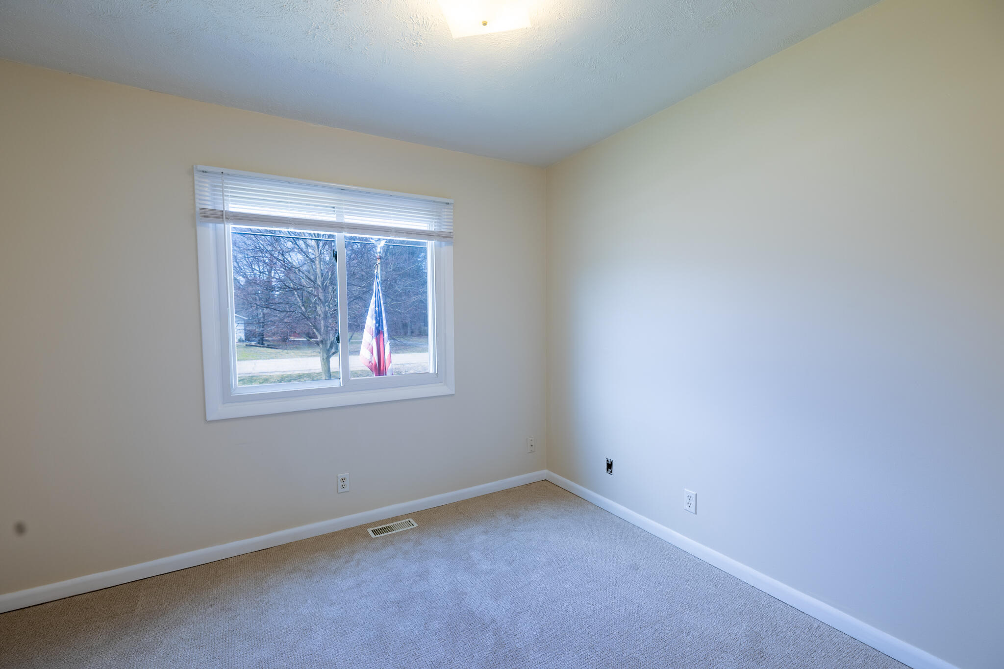 12594 144th Avenue Grand Haven MI 49417