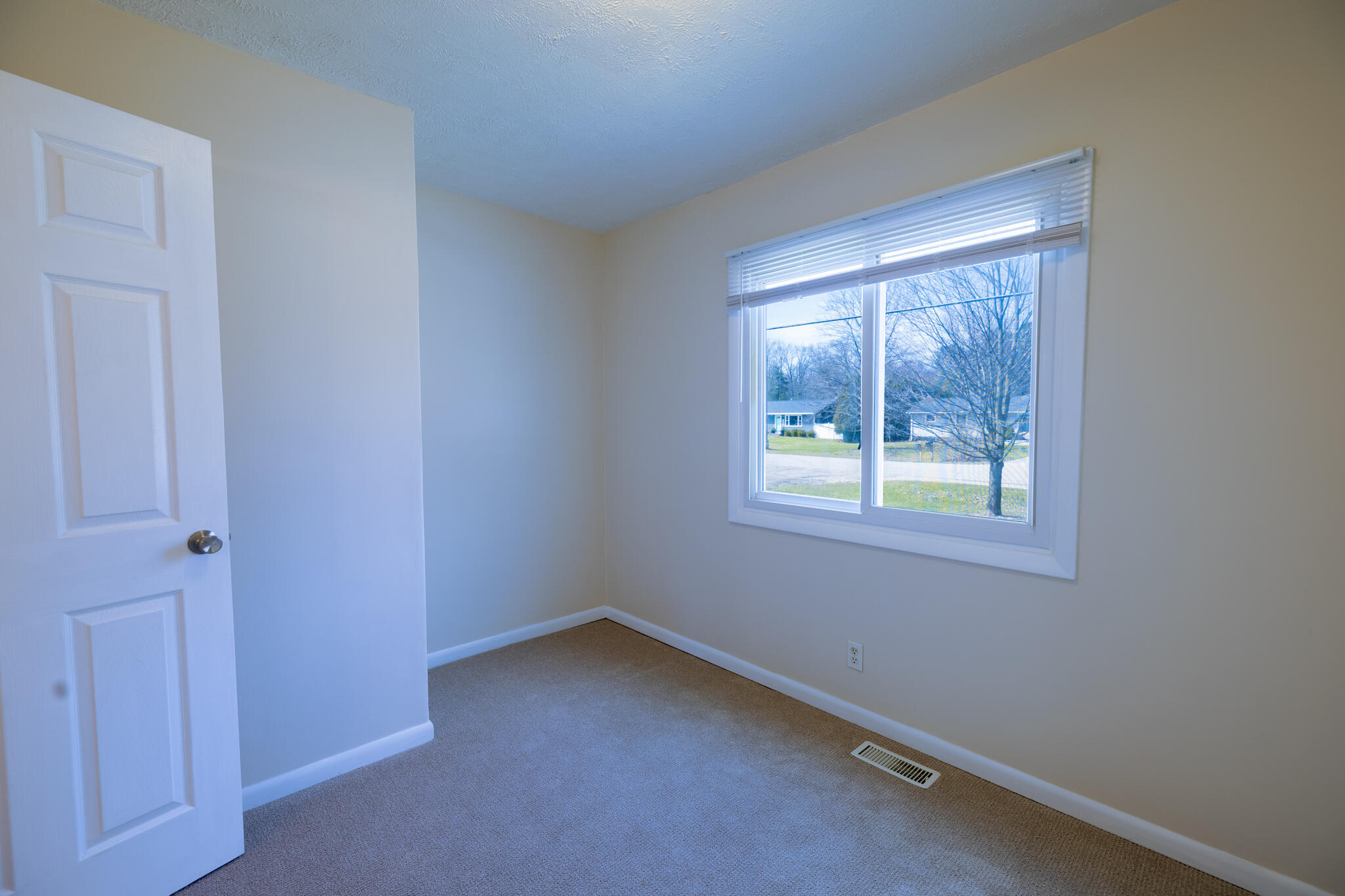 12594 144th Avenue Grand Haven MI 49417