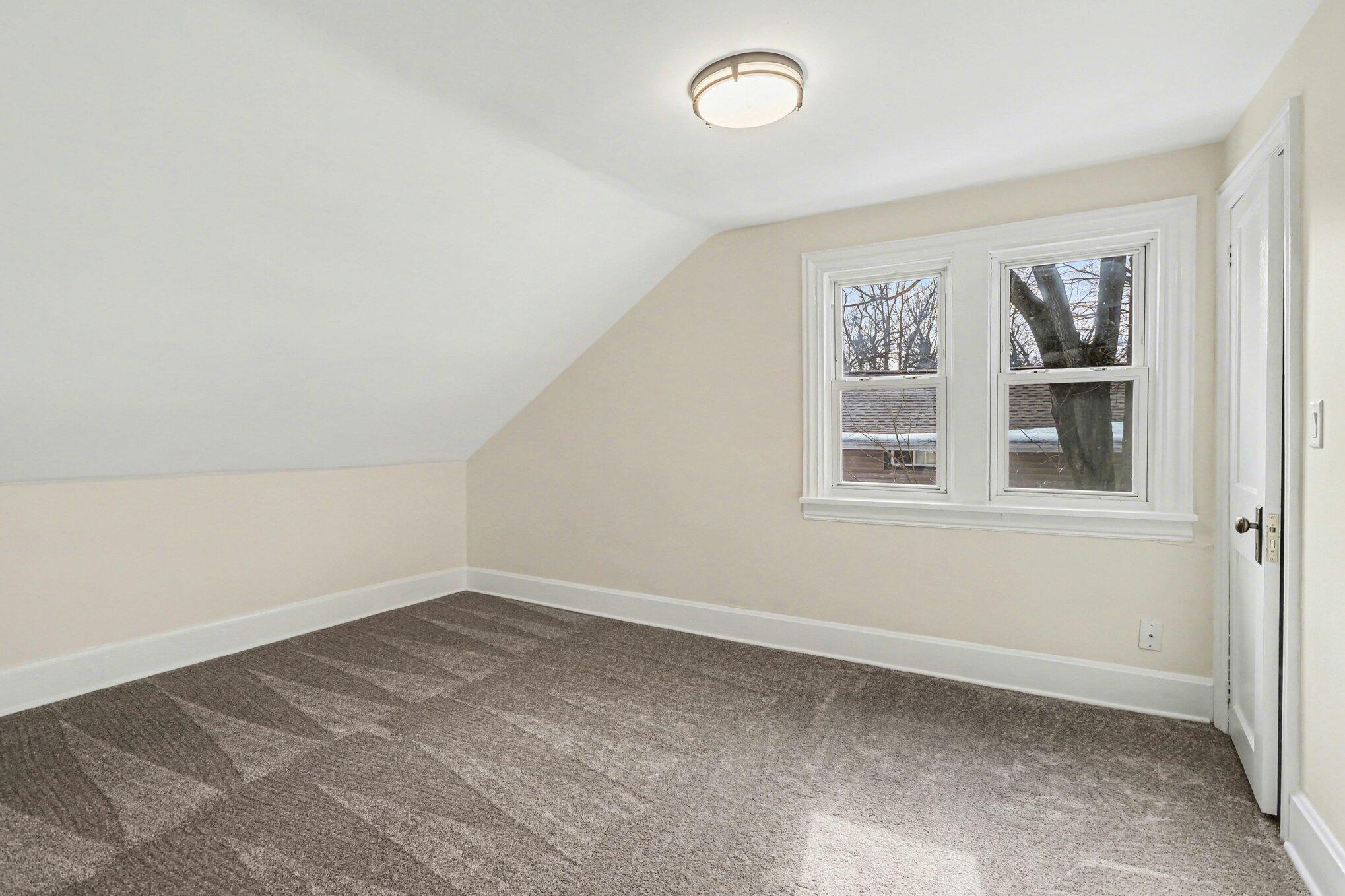 324 Trimble Avenue Kalamazoo MI 49048
