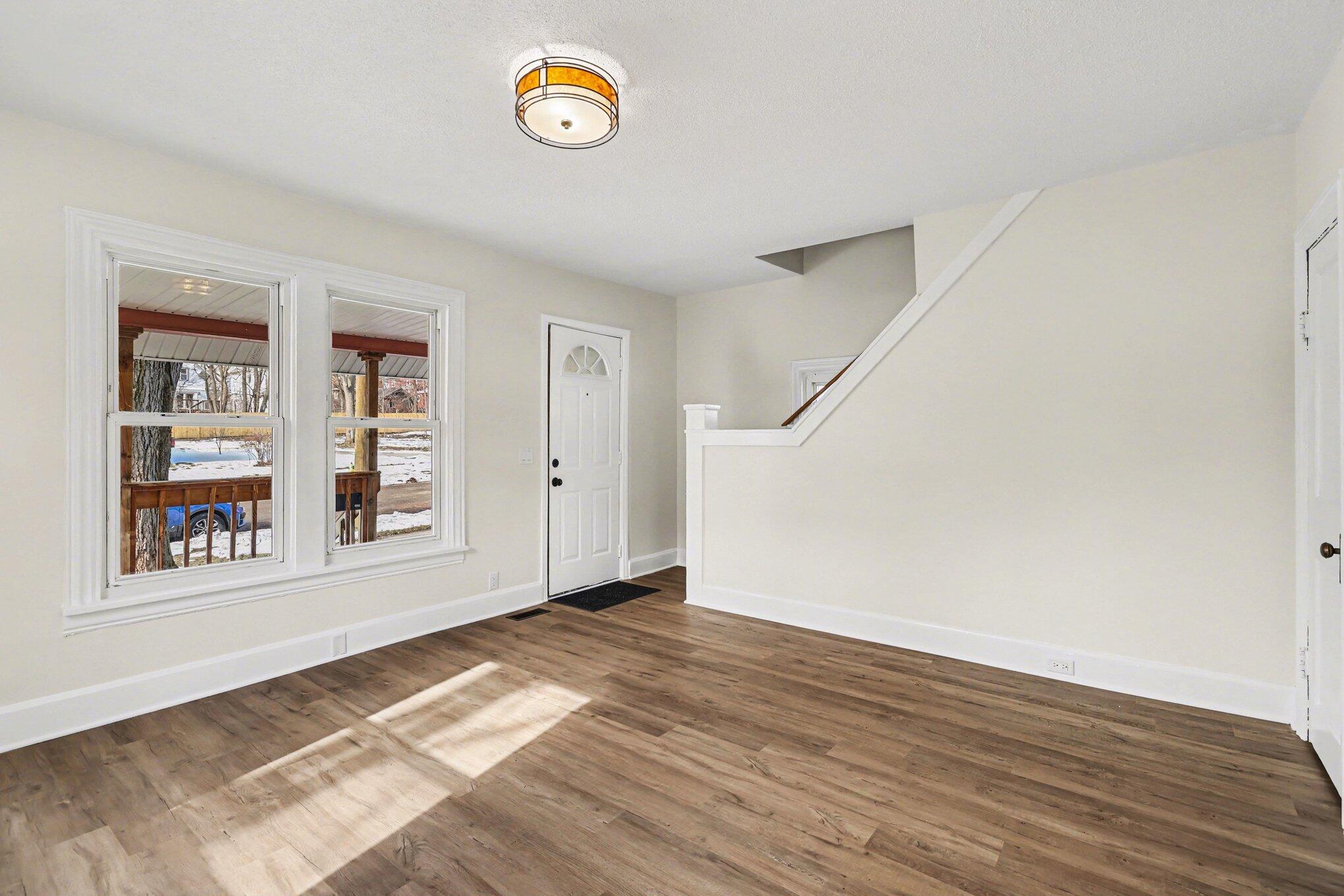 324 Trimble Avenue Kalamazoo MI 49048