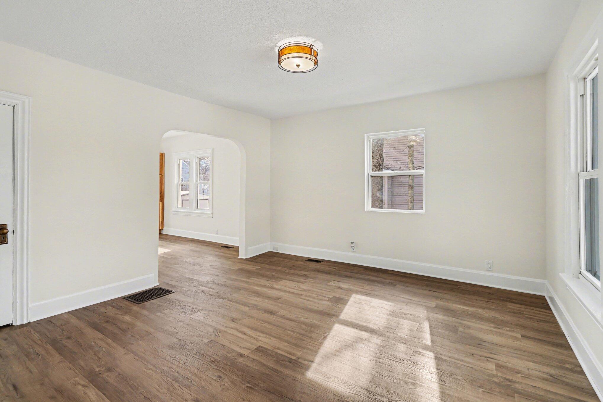324 Trimble Avenue Kalamazoo MI 49048
