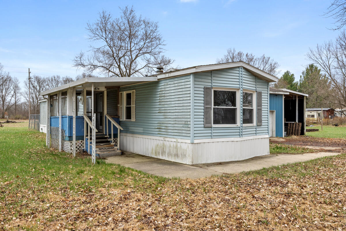 1825 34th Street Allegan MI 49010
