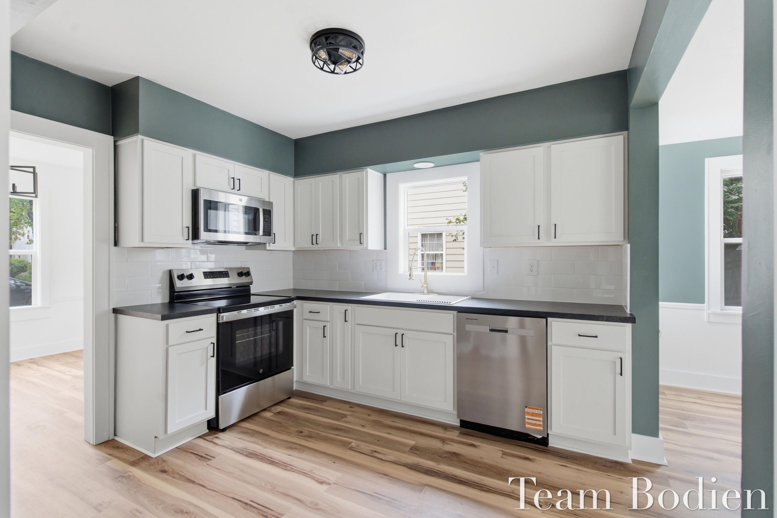 627 Pinehurst Boulevard Kalamazoo MI 49006