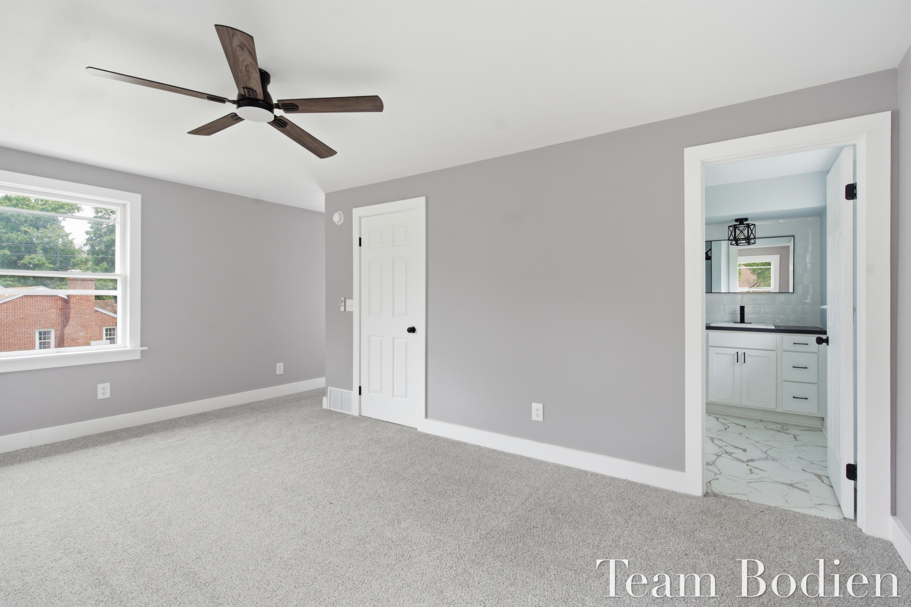 627 Pinehurst Boulevard Kalamazoo MI 49006