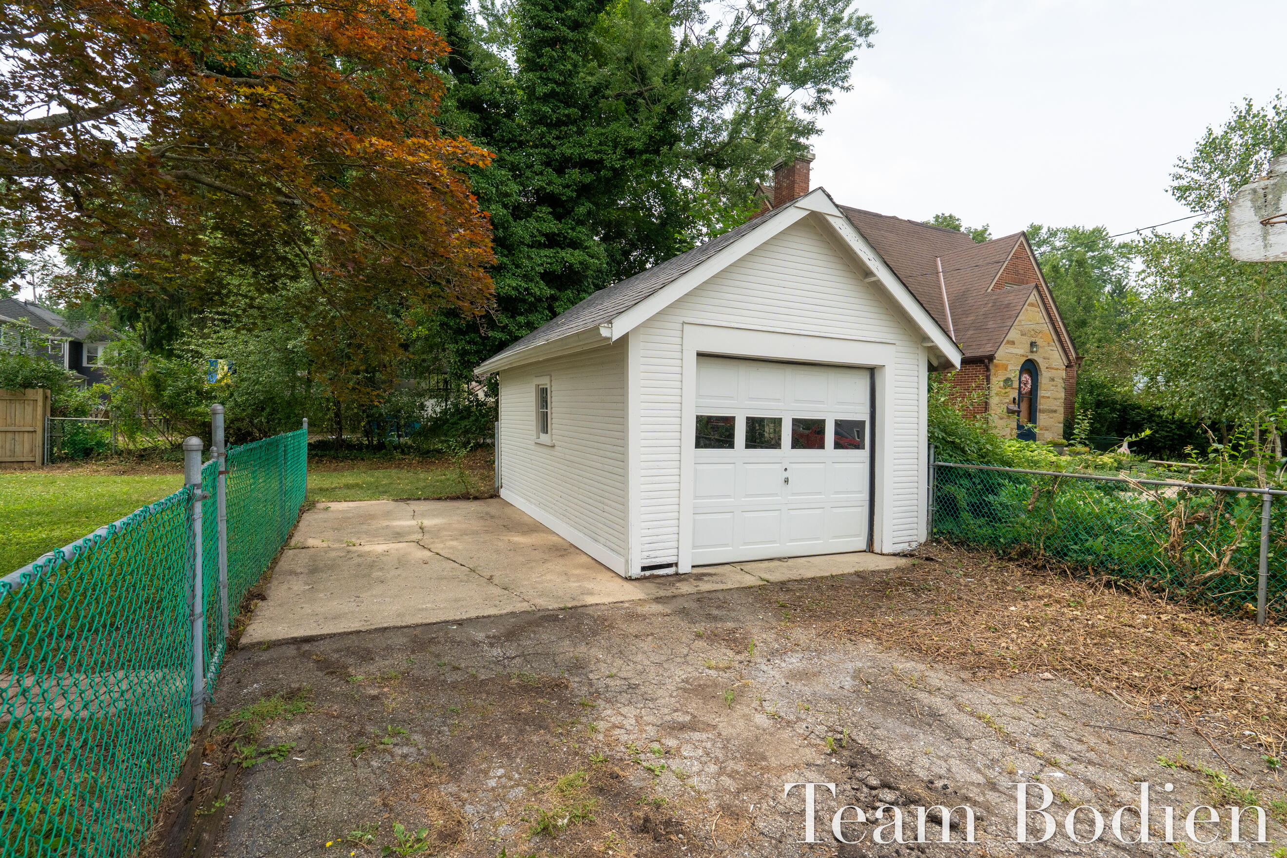 627 Pinehurst Boulevard Kalamazoo MI 49006